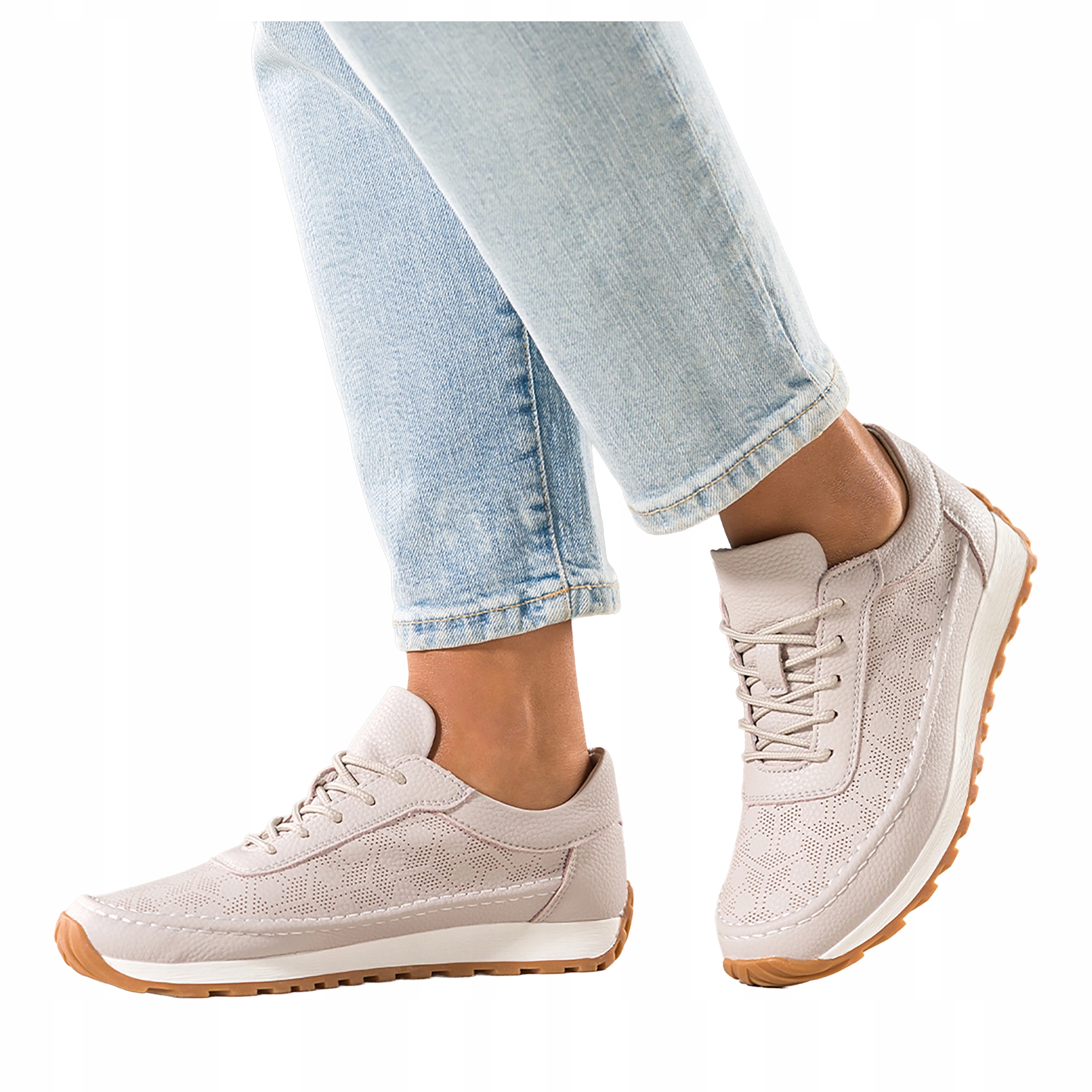 Polobotky Béžové Dámské Kožené Tenisky Ažurové Šněrované Pohodlné r 37