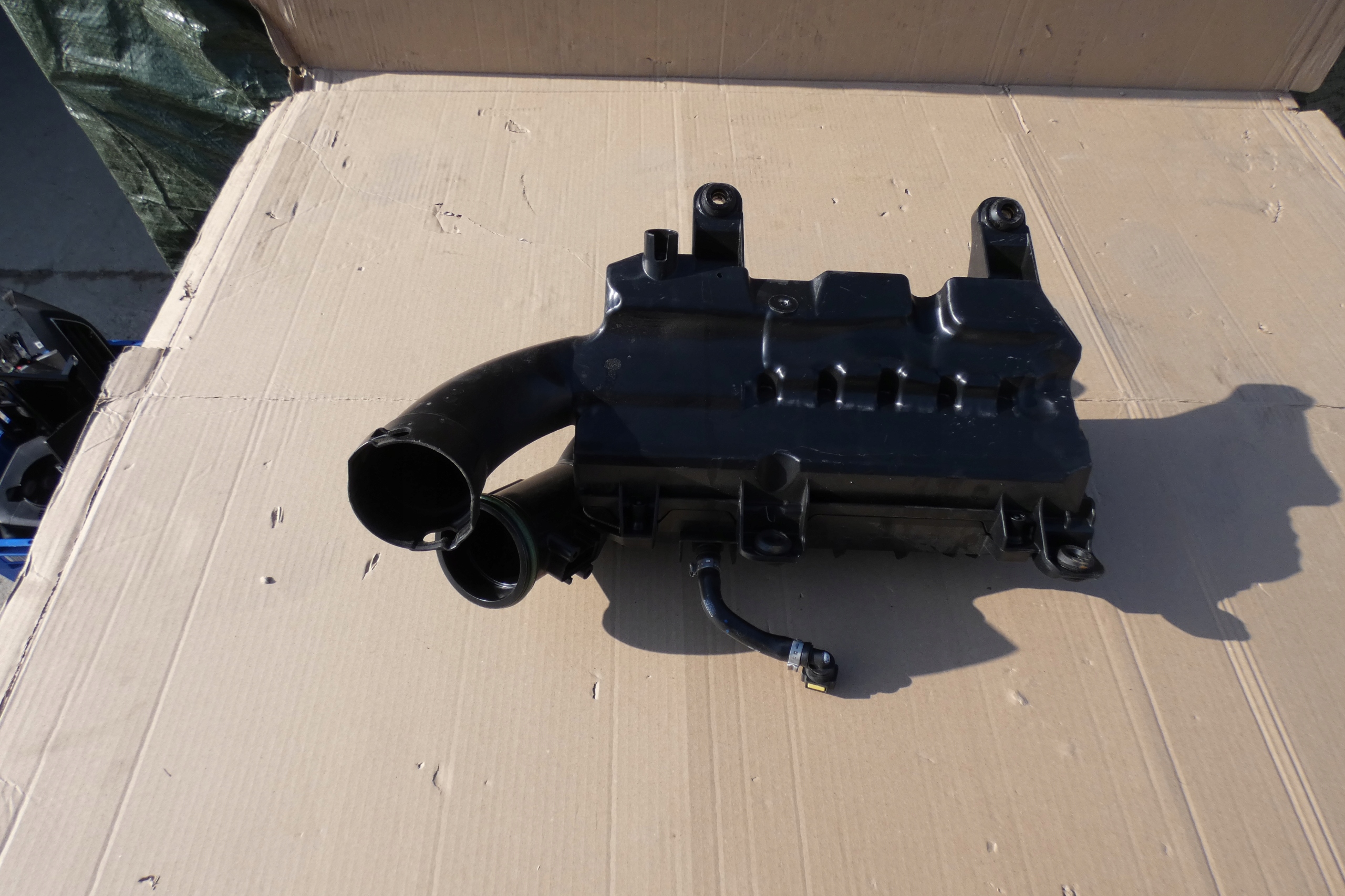 Gehäuse filter luft PEUGEOT CITROEN 1,2THP 9845151480