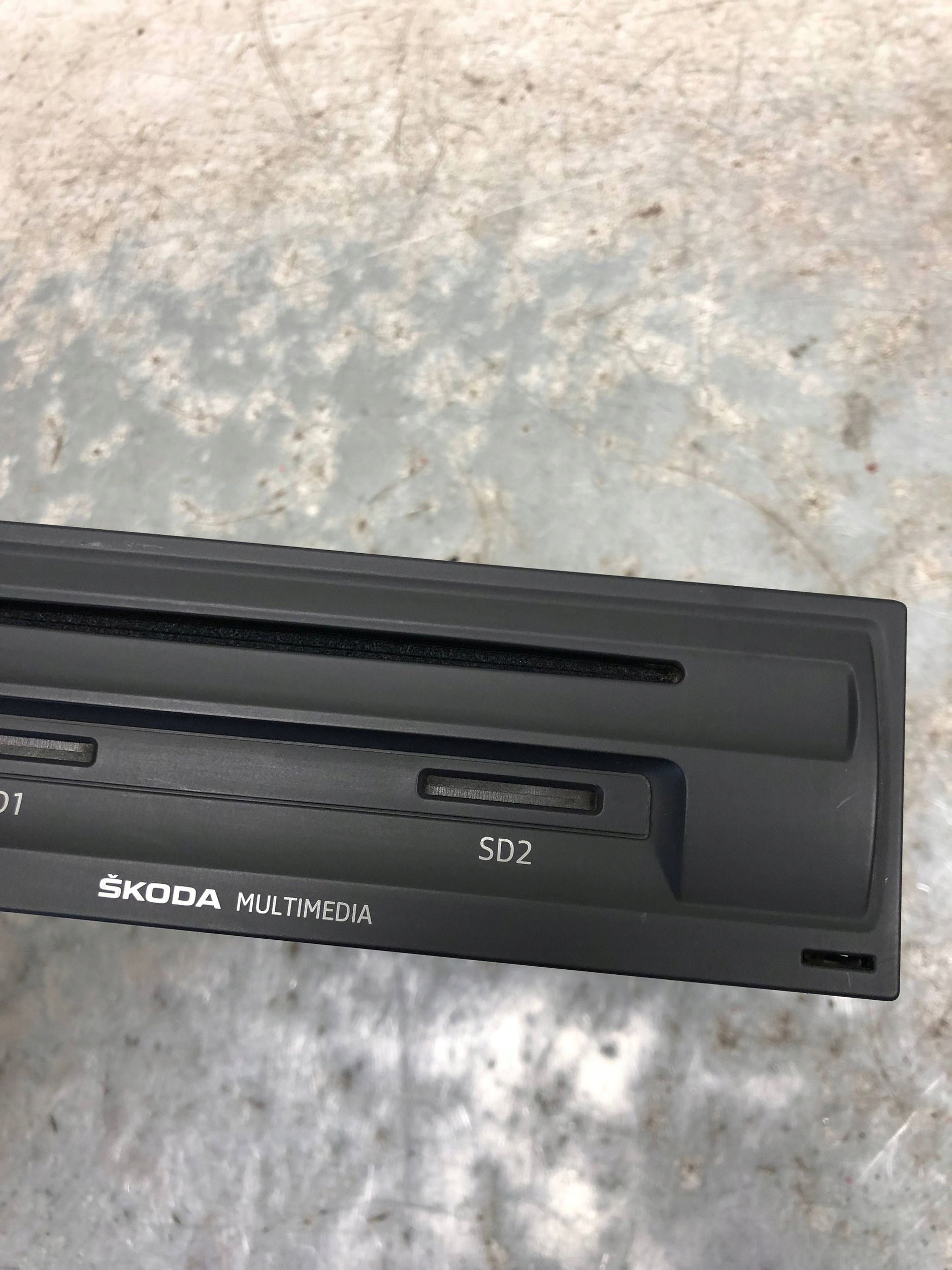 player navigation devices SKODA OCTAVIA III 3V0035020B