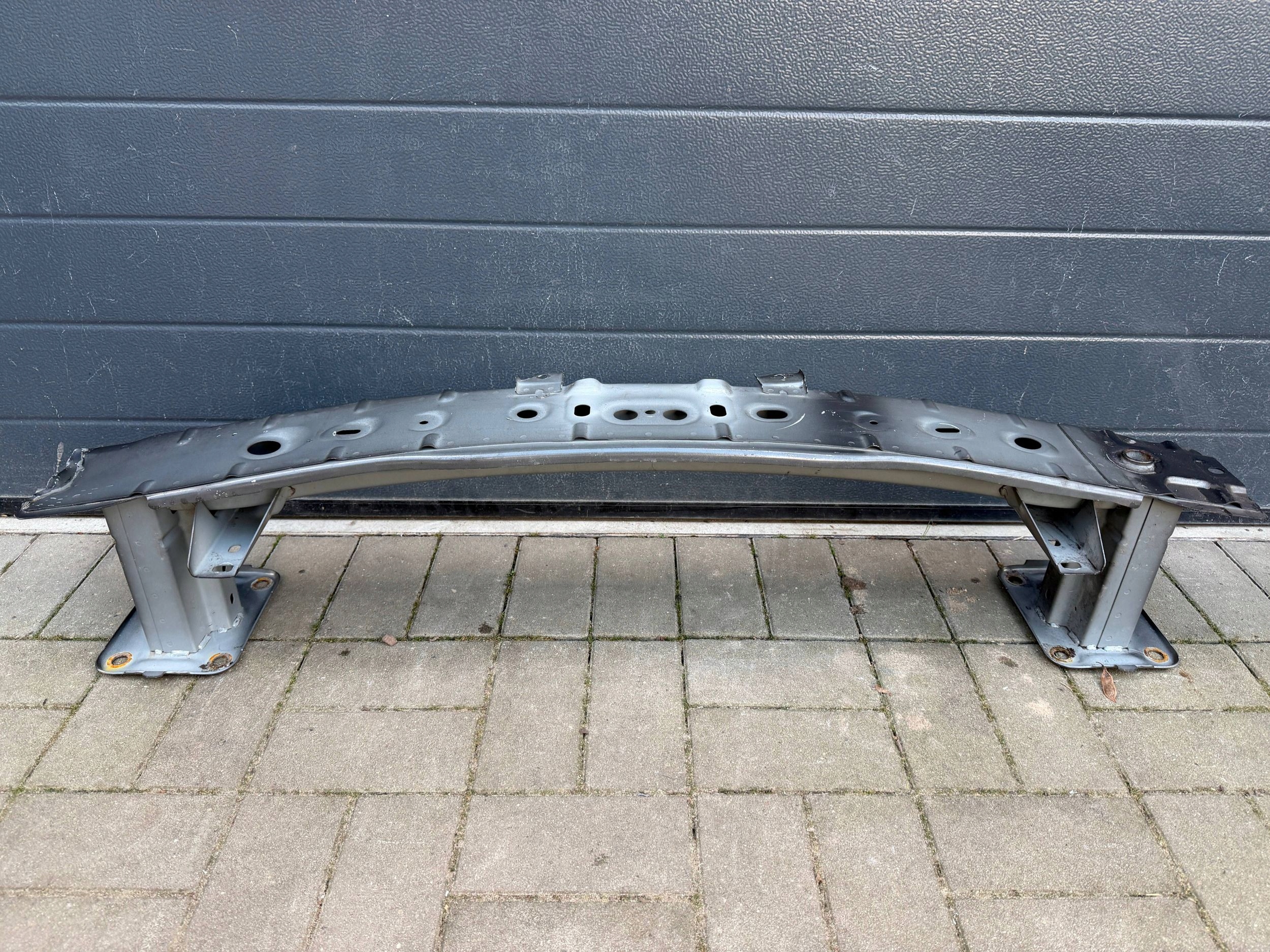 Mazda 3 träger unter Stoßstange vorne vorne