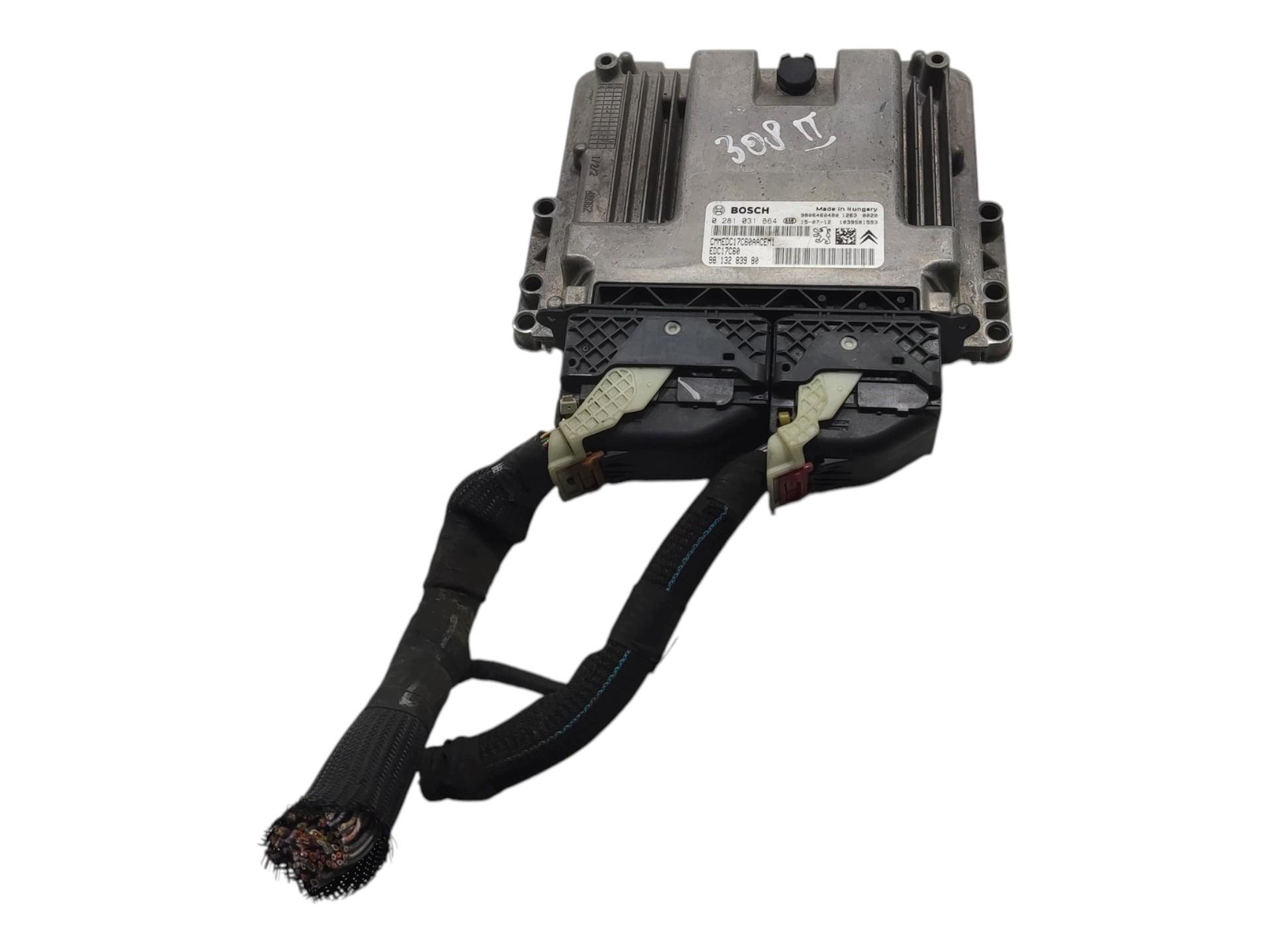 control unit computer of the engine PEUGEOT 308 II T9 1.6 E-HDI 2013-2017 9813283980