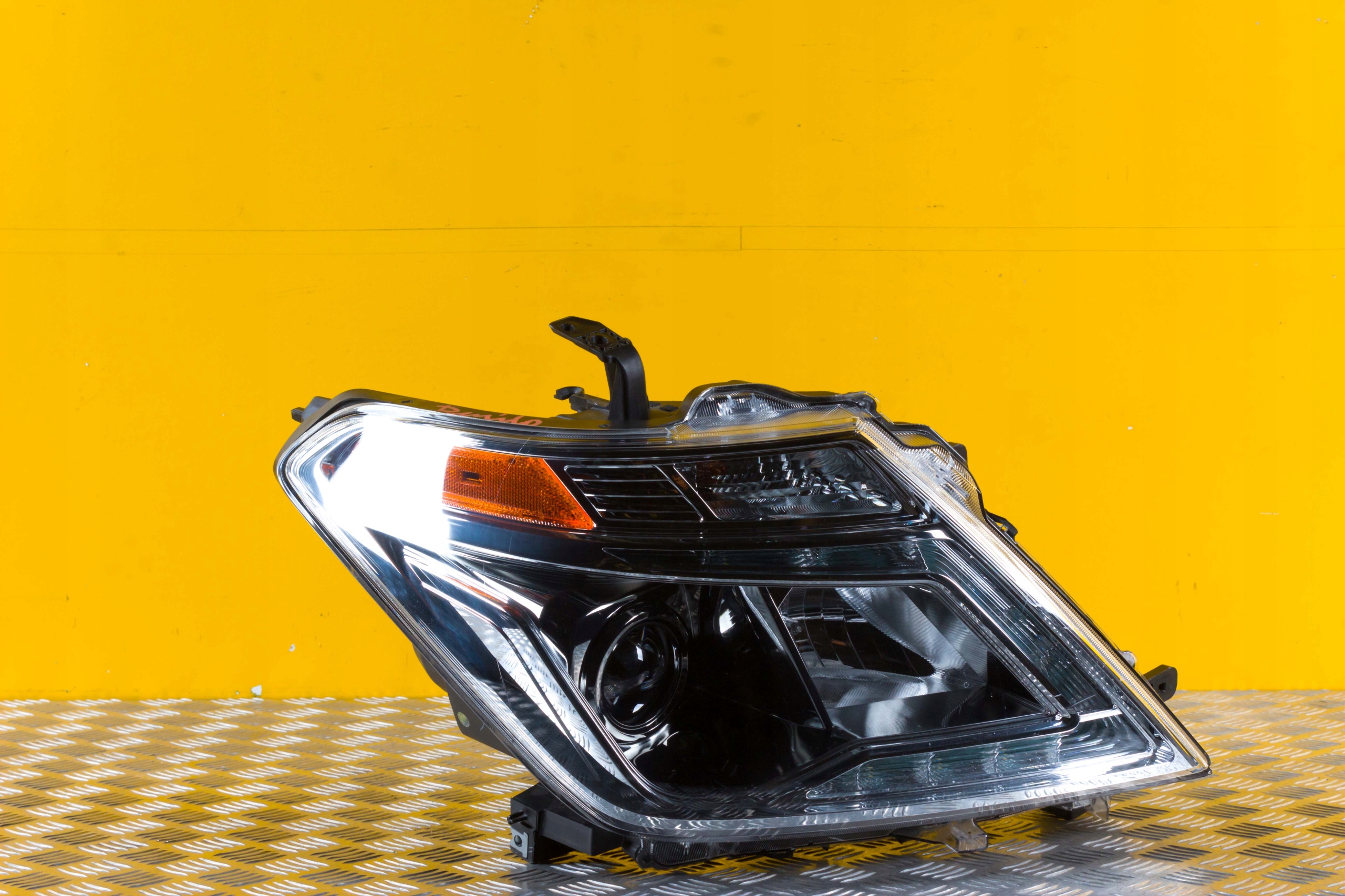 NISSAN PATROL ARMADA Y62 2017- ФАРИ ФАРА LED