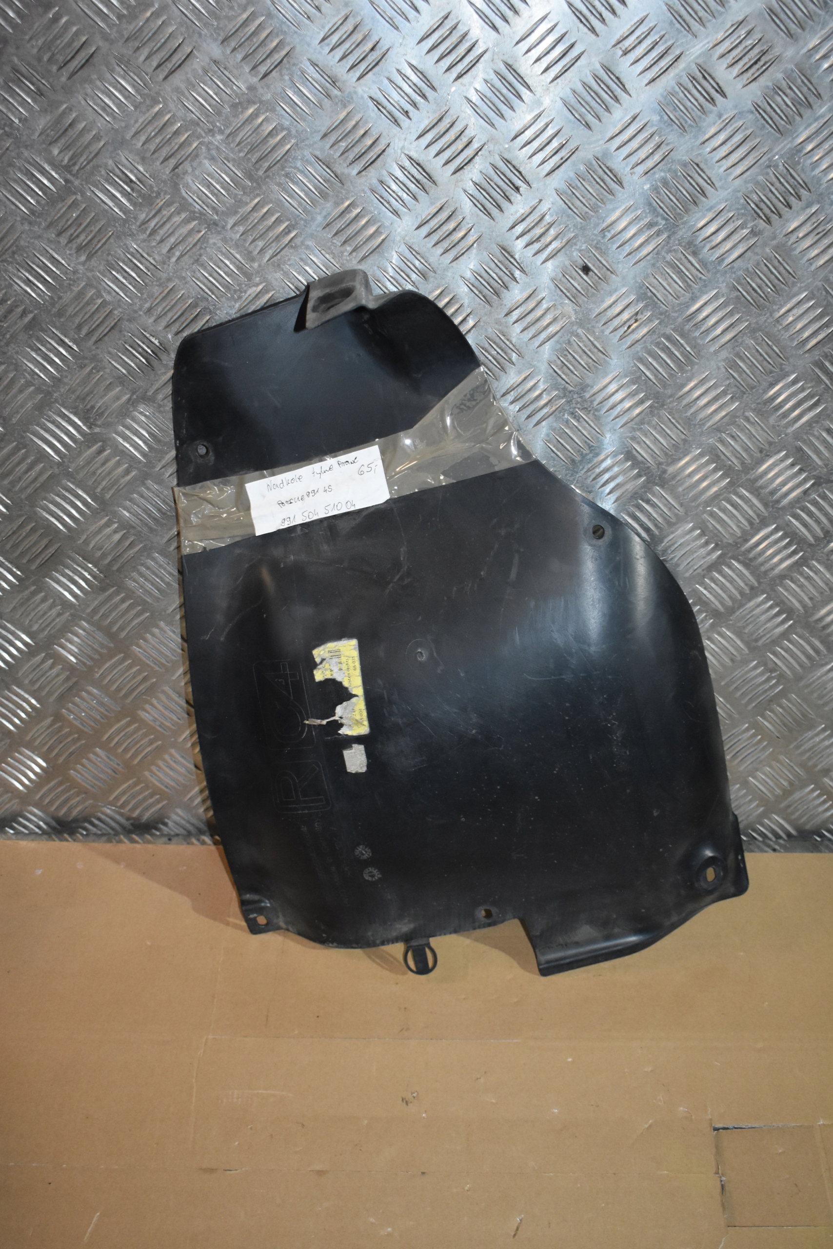 IDEALNE mudguard rear part rear. right PORSCHE 991 4S 1
