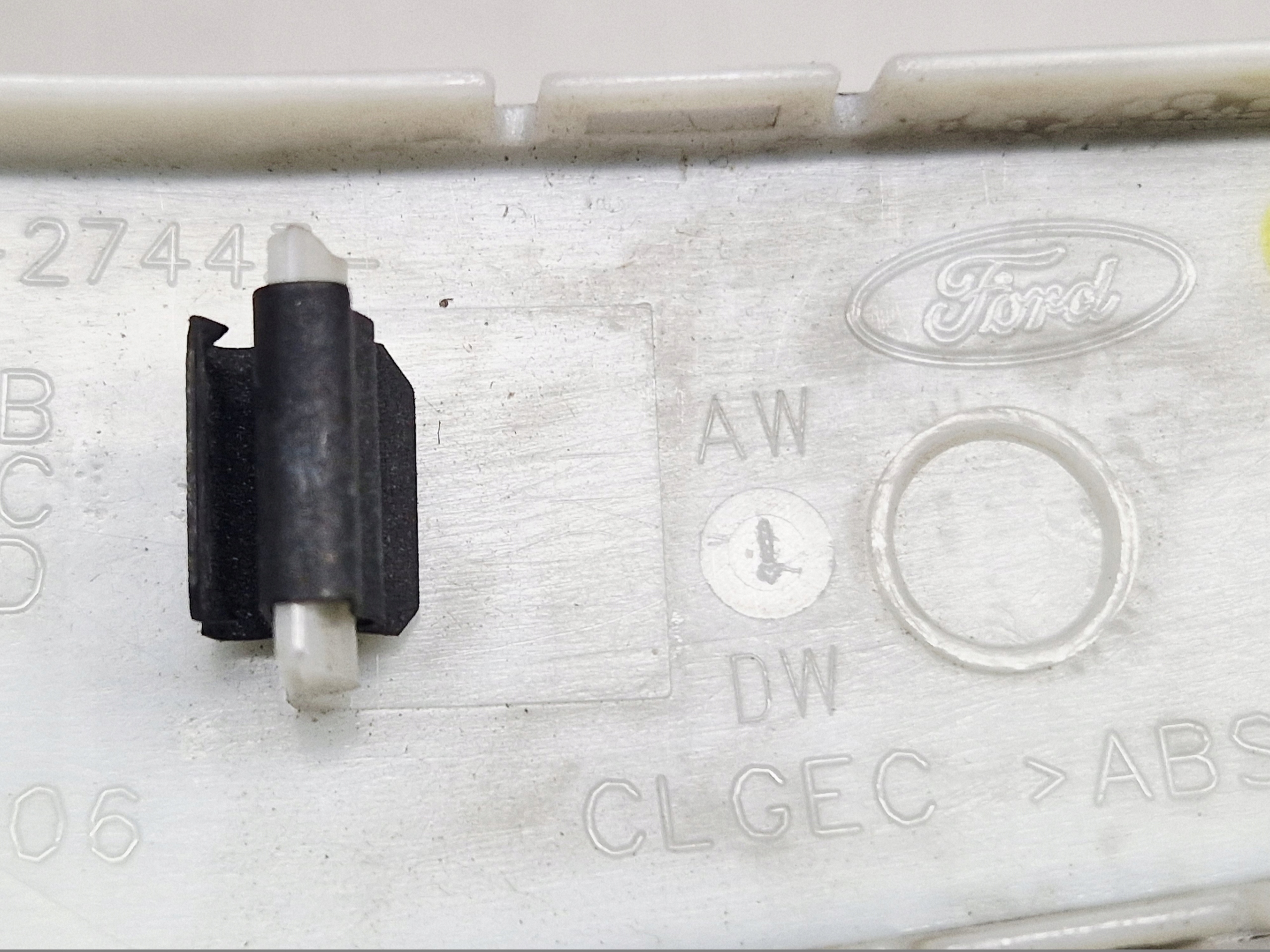 FORD C-MAX MK1 KUGA MK1 handle DEKOR handle left front 7M51-27443-AW