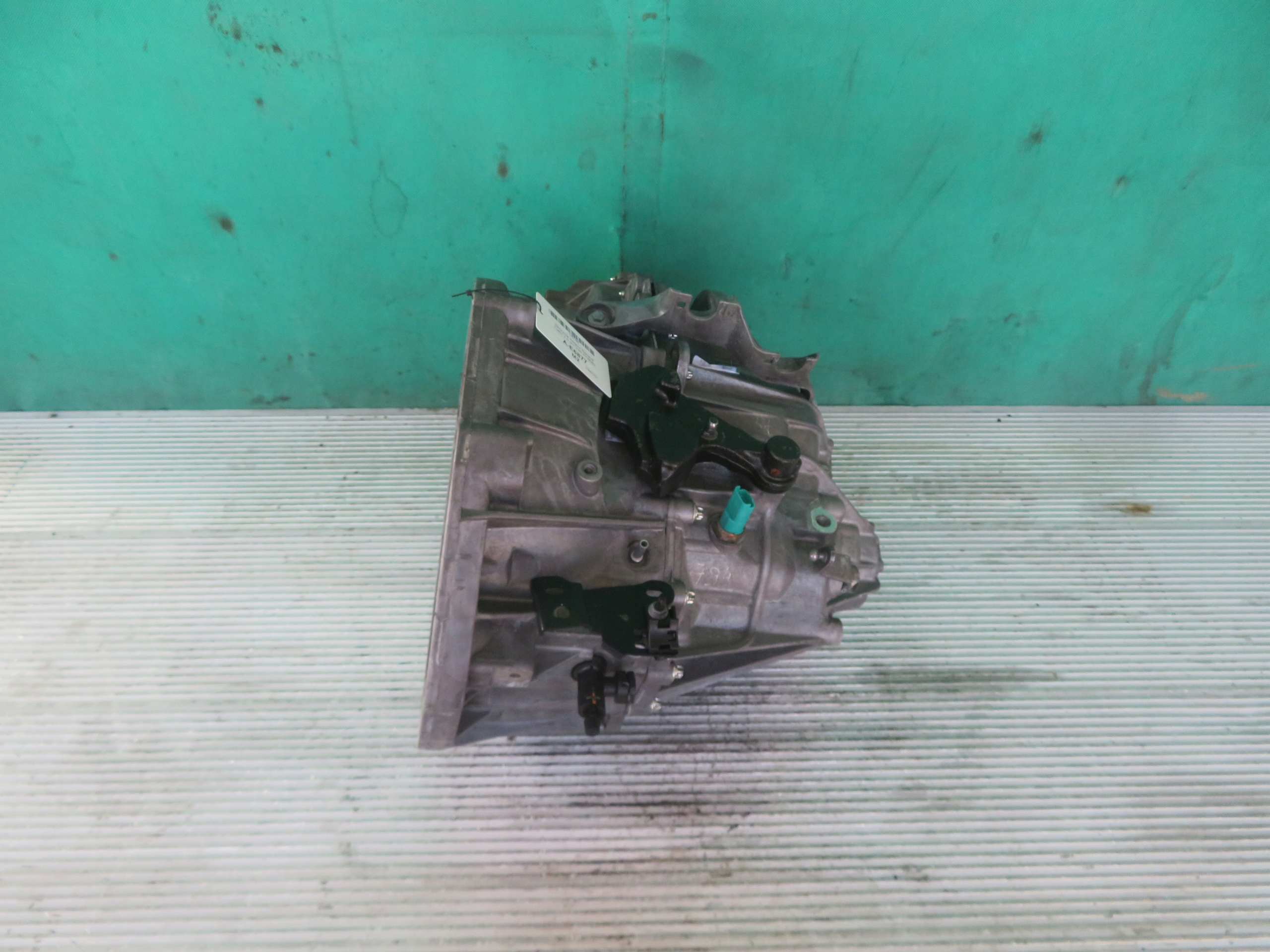 RENAULT TRAFIC 23R 2.0 DCI Getriebe PF6082