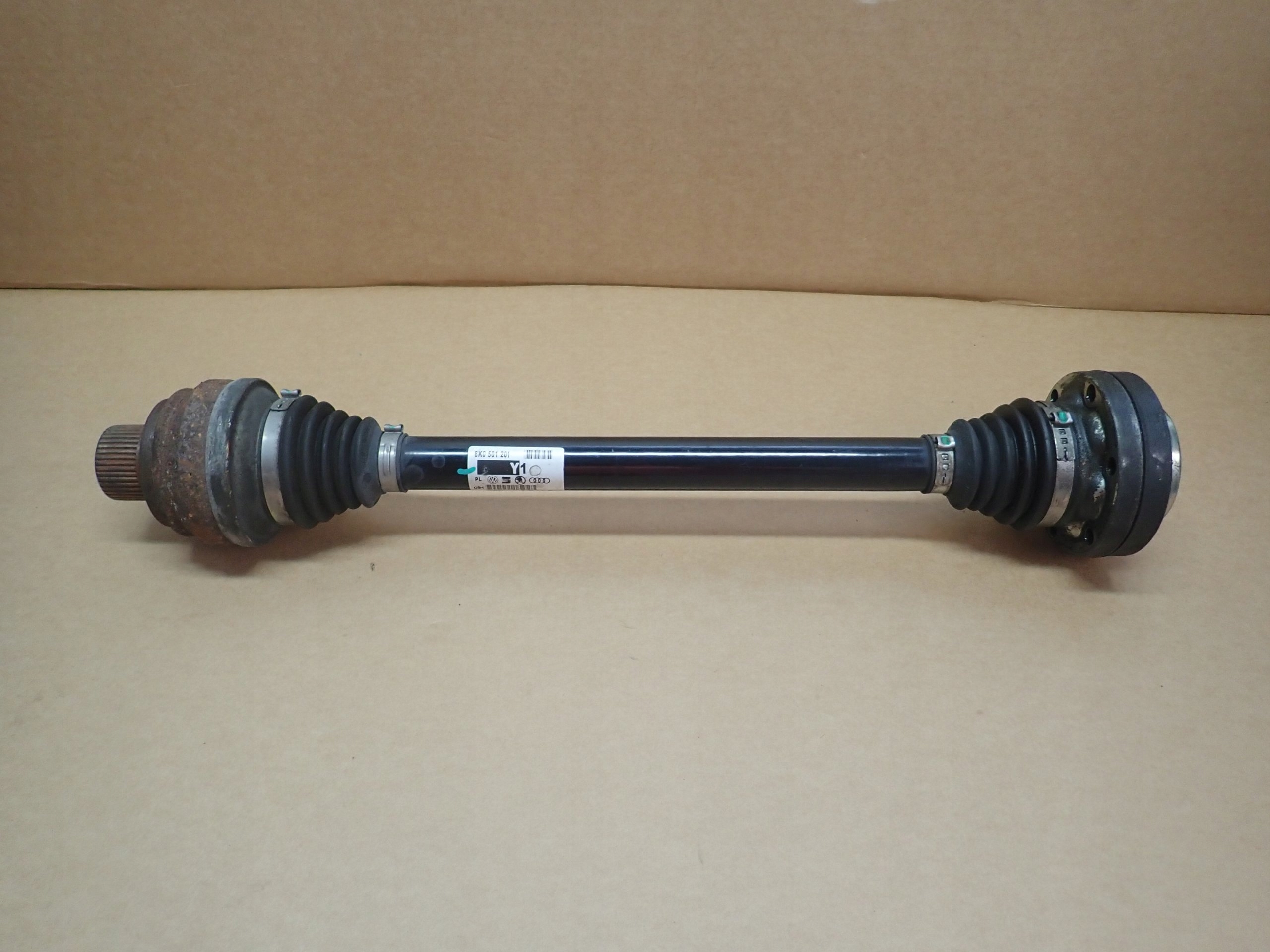 AUDI RS5 RS4 A4 A5 semi-axis left rear part 8K0501201