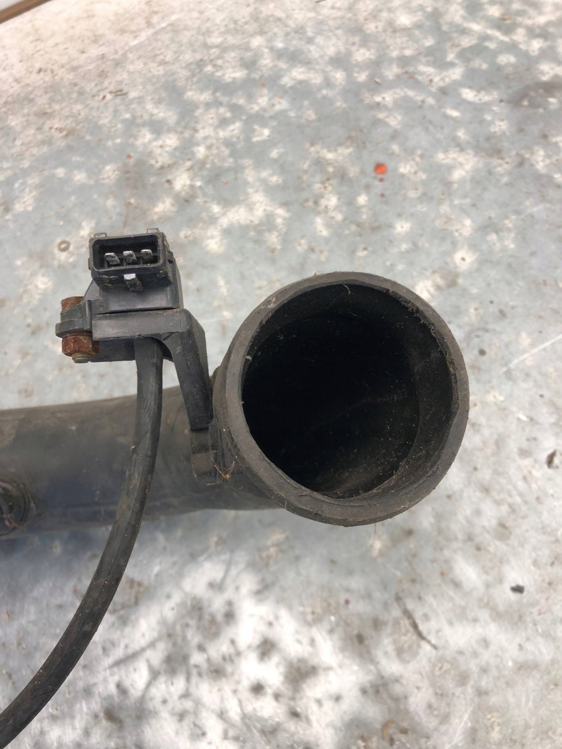 cijev prijenos interkulera MERCEDES SPRINTER W901 9015280308
