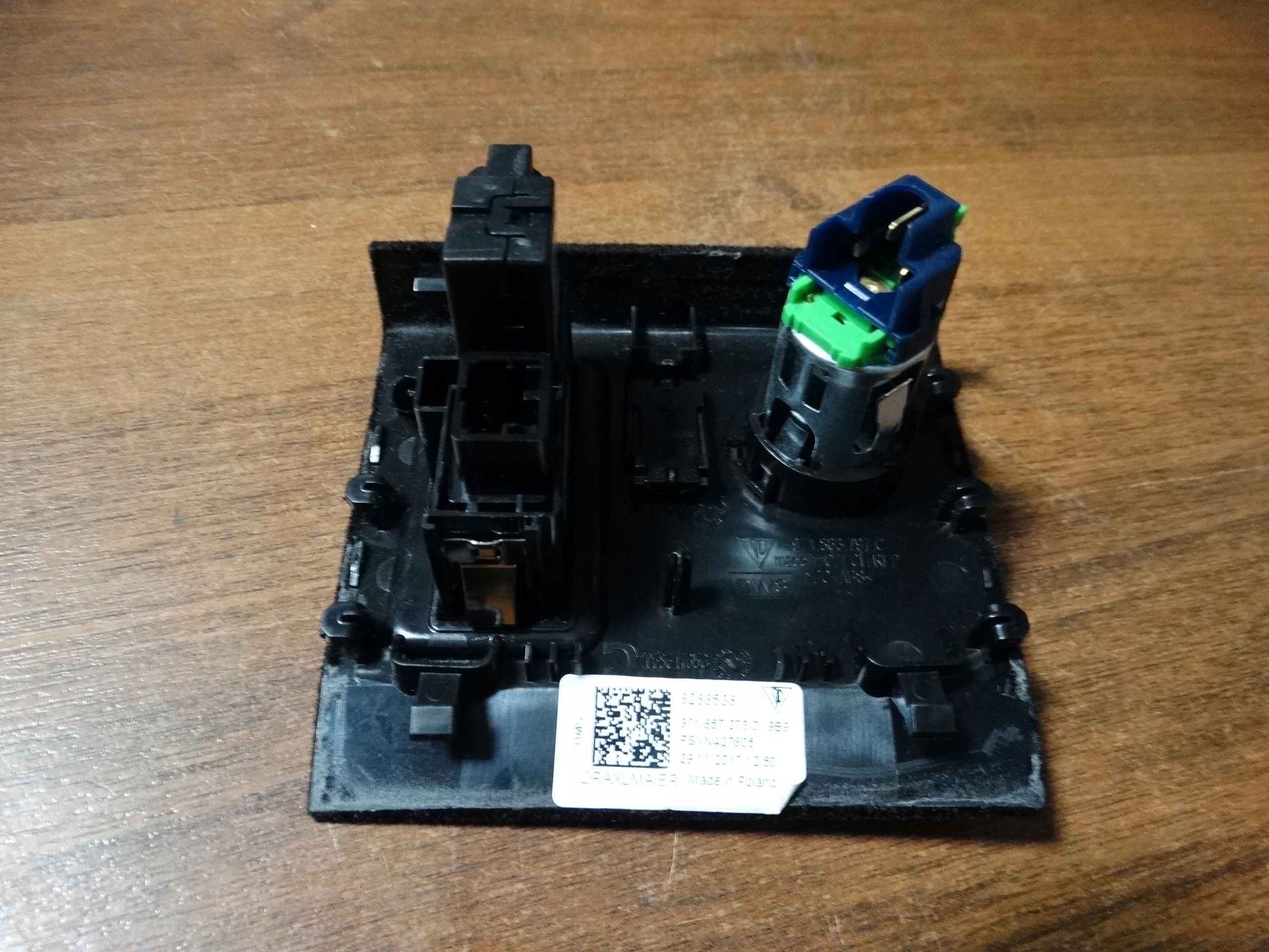 IDEALNE ZLACZE USB AUX PORSCHE PANAMERA 971 1