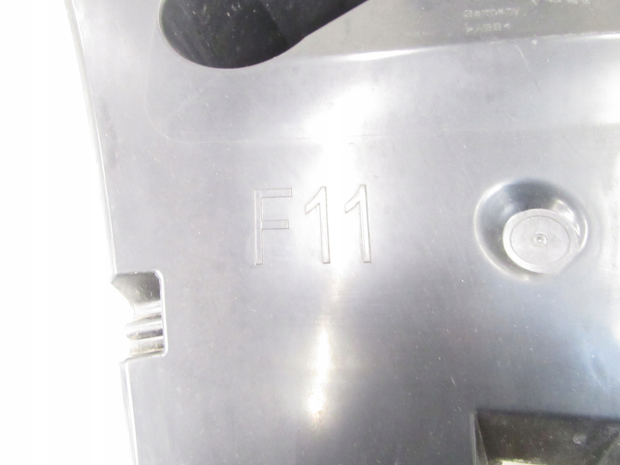 console bracket holder bumper bracket left rear part BMW F11 KOMBI