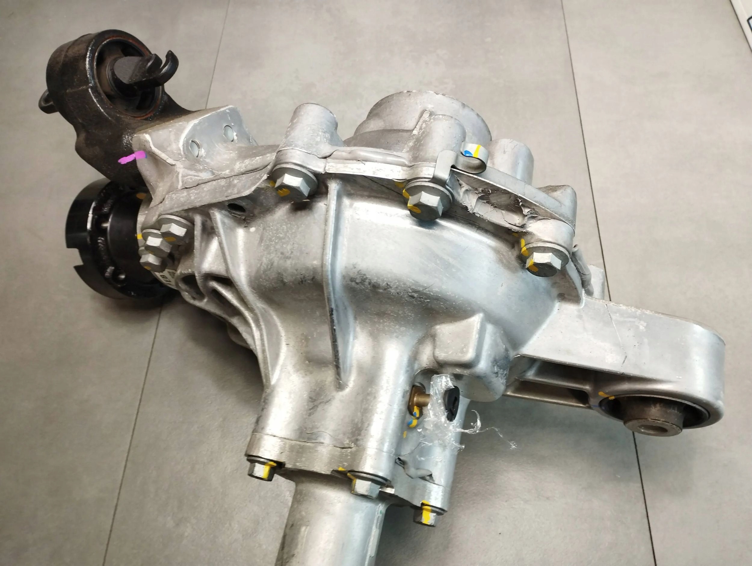 Volkswagen Amarok II differential front MB3W3B079EBC