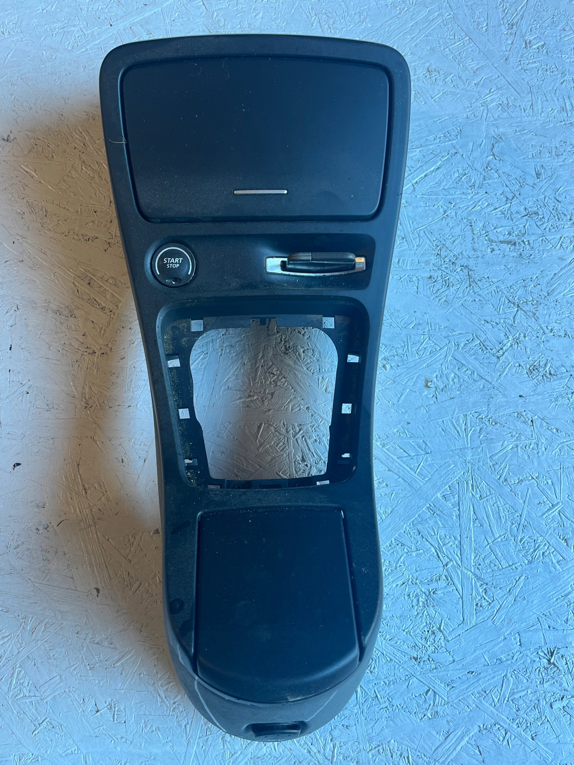 8200531082 - ЗЧИТУВАЧ КАРТ START TUNNEL RENAULT ESPACE IV LIFT