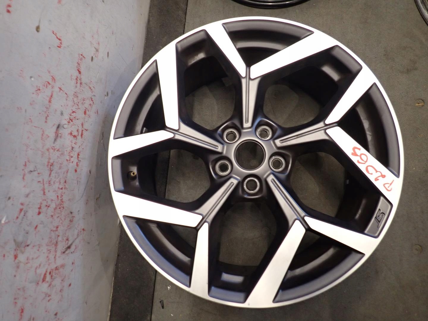disk disk FORD 5x108 ET47,5 8J 19" M1TJ-1007-BB