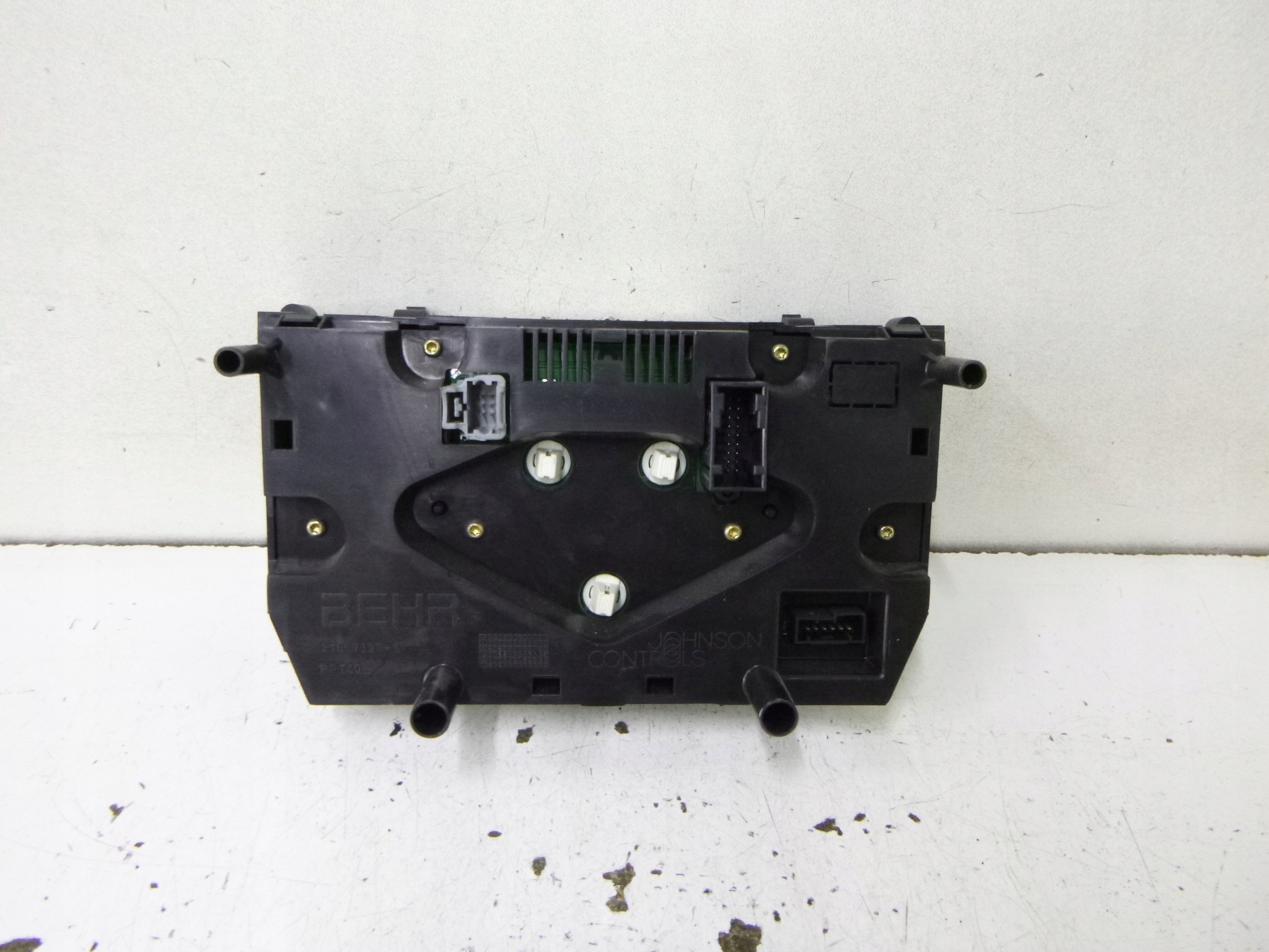 UNITE COMMANDE CLIMA BOUCHES BUSES PEUGEOT 307 04R.