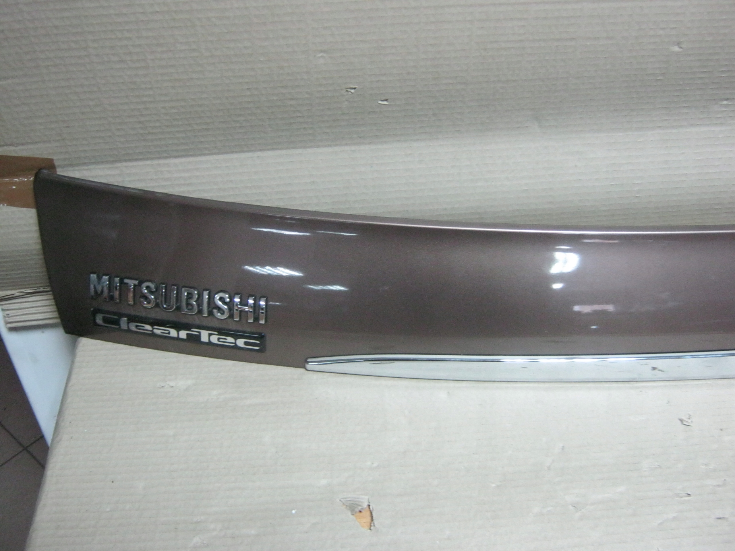 BLENDE SCHUTZKAPPE HECKKLAPPE MITSUBISHI ECLIPSE CROSS