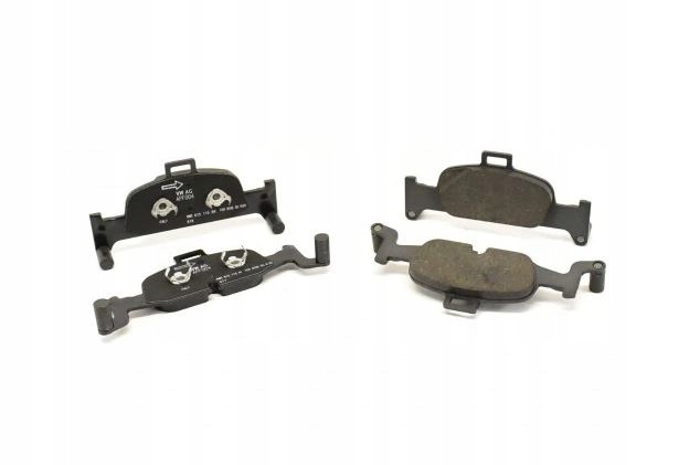 ОРИГІНАЛЬНІ ГАЛЬМІВНІ КОЛОДКИ ПЕРЕДНІ VW 8W0698151BB