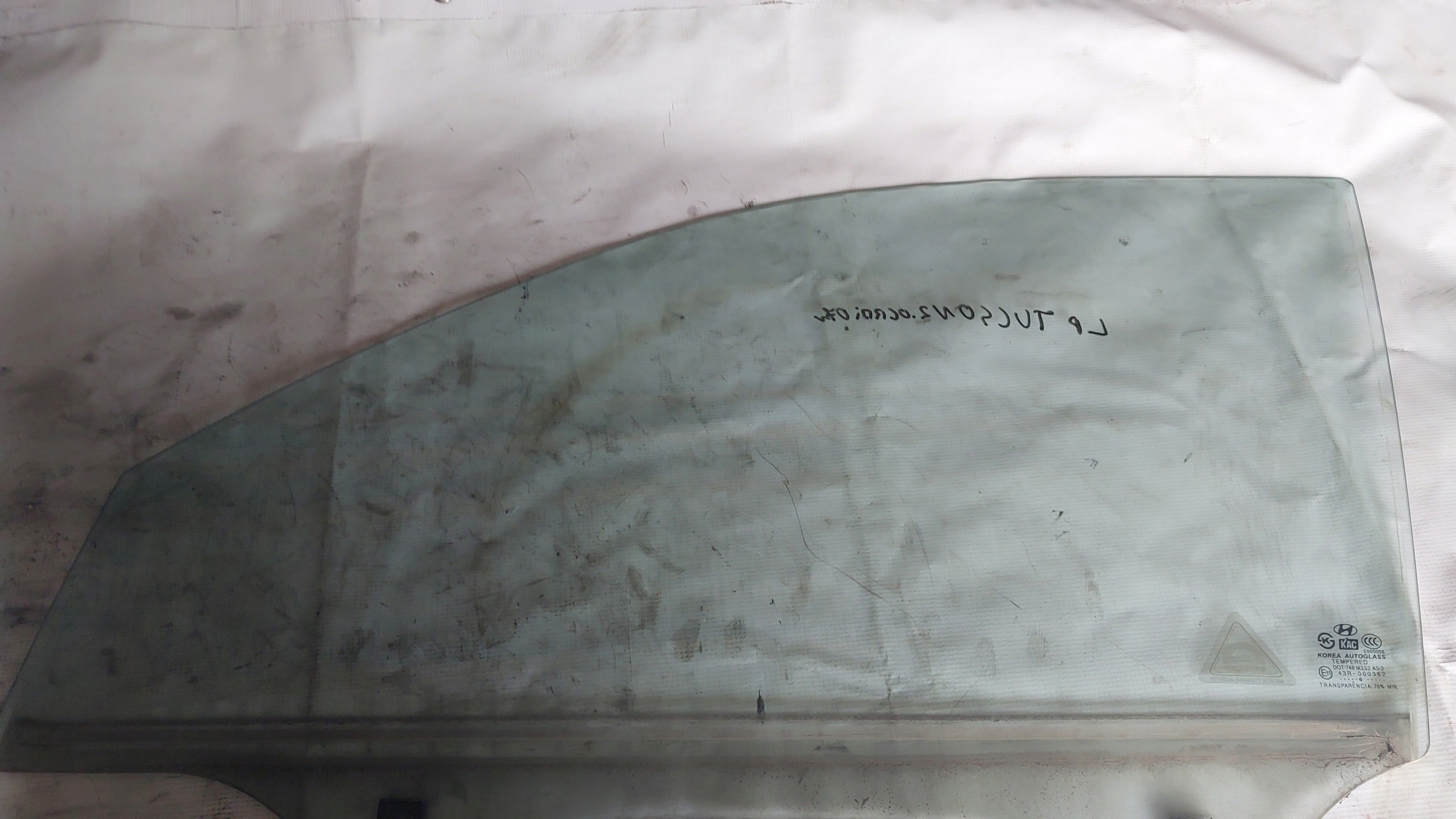 HYUNDAI TUCSON and 04-10 window door door left front left front