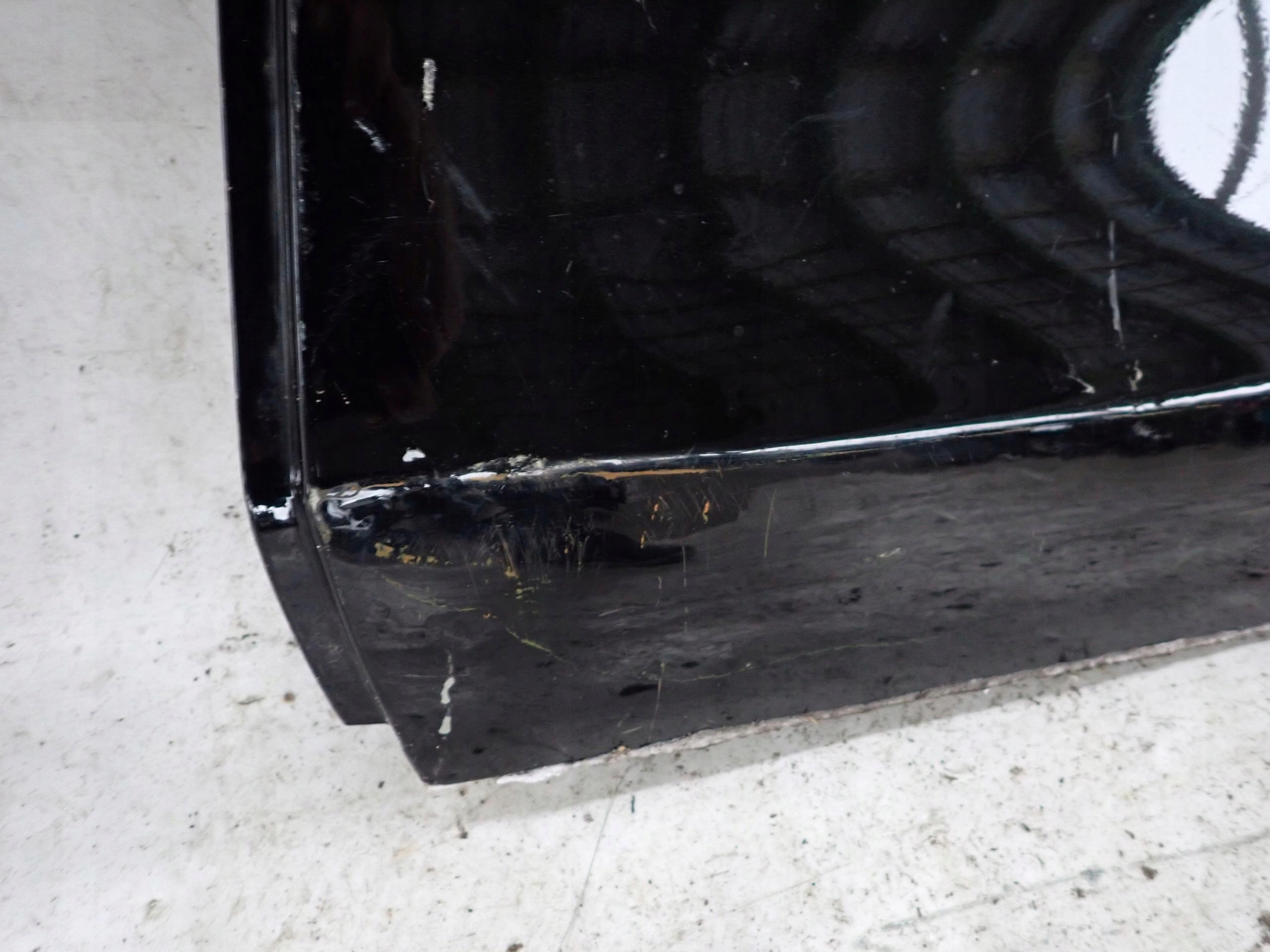 MERCEDES CLS C219 W218 10- Tür links heck hinten
