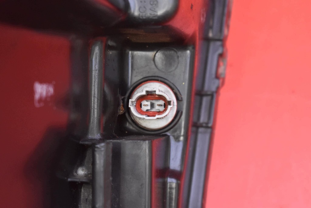 REFLEKTOR left light front EU 92101-3E0 KIA SORENTO 1 and 02-06