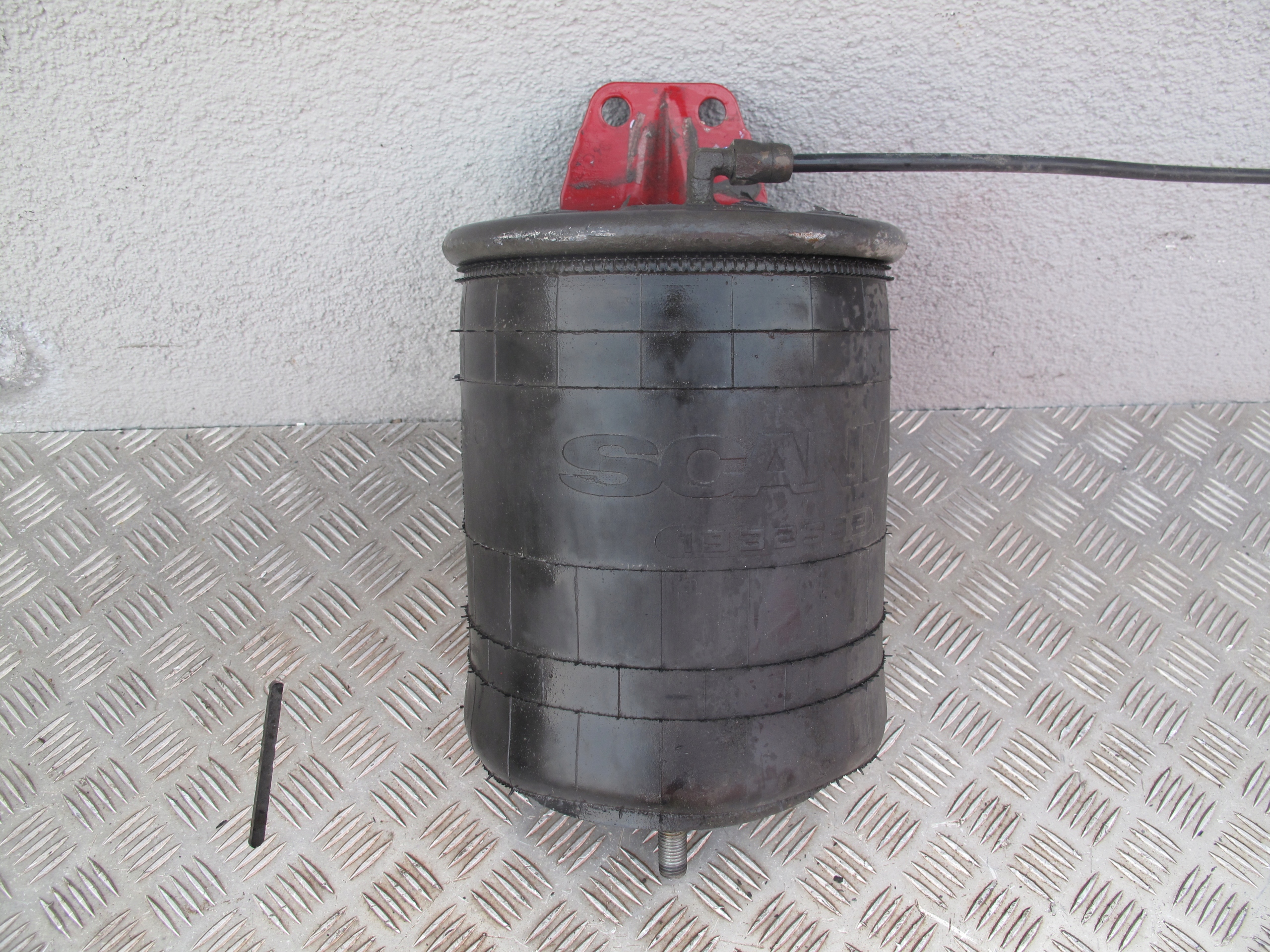 1932592 - ПОДУШКА ПОДВЕСКИ ЗАДНЯЯ SCANIA R S