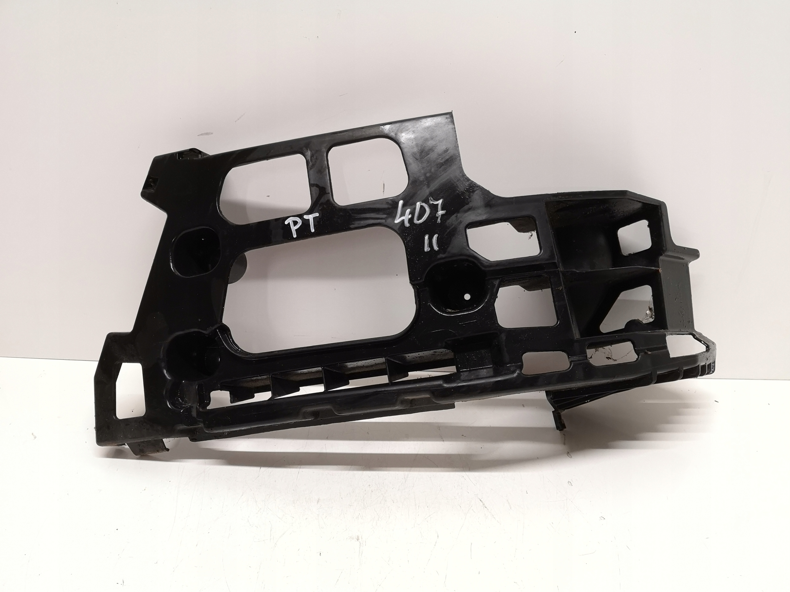 PEUGEOT 407 04-11 ŚLIZG ZDERZAKA PRAWY TYLNY