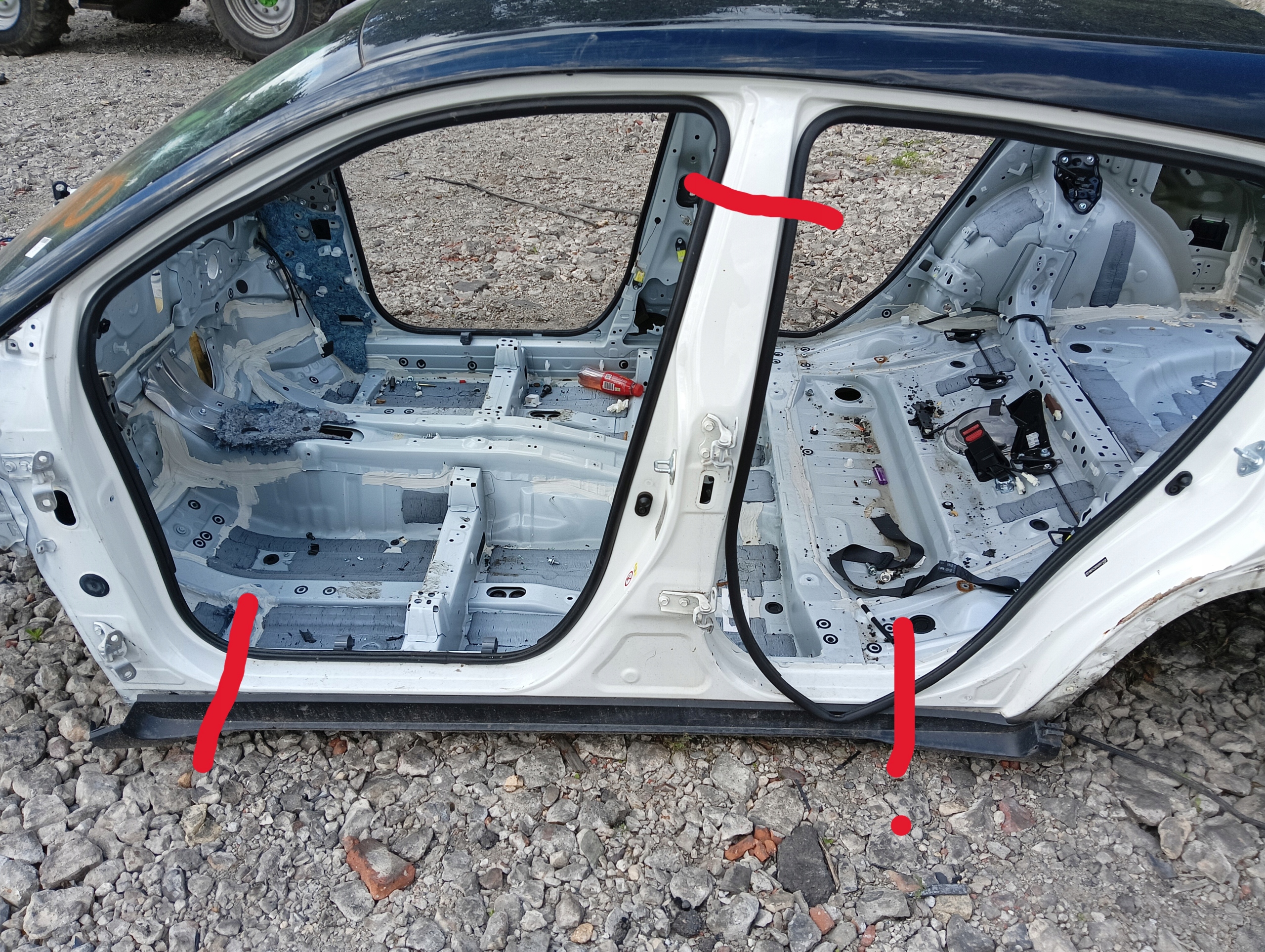 threshold left pillar central TOYOTA C-HR (2016-) colour 2NA