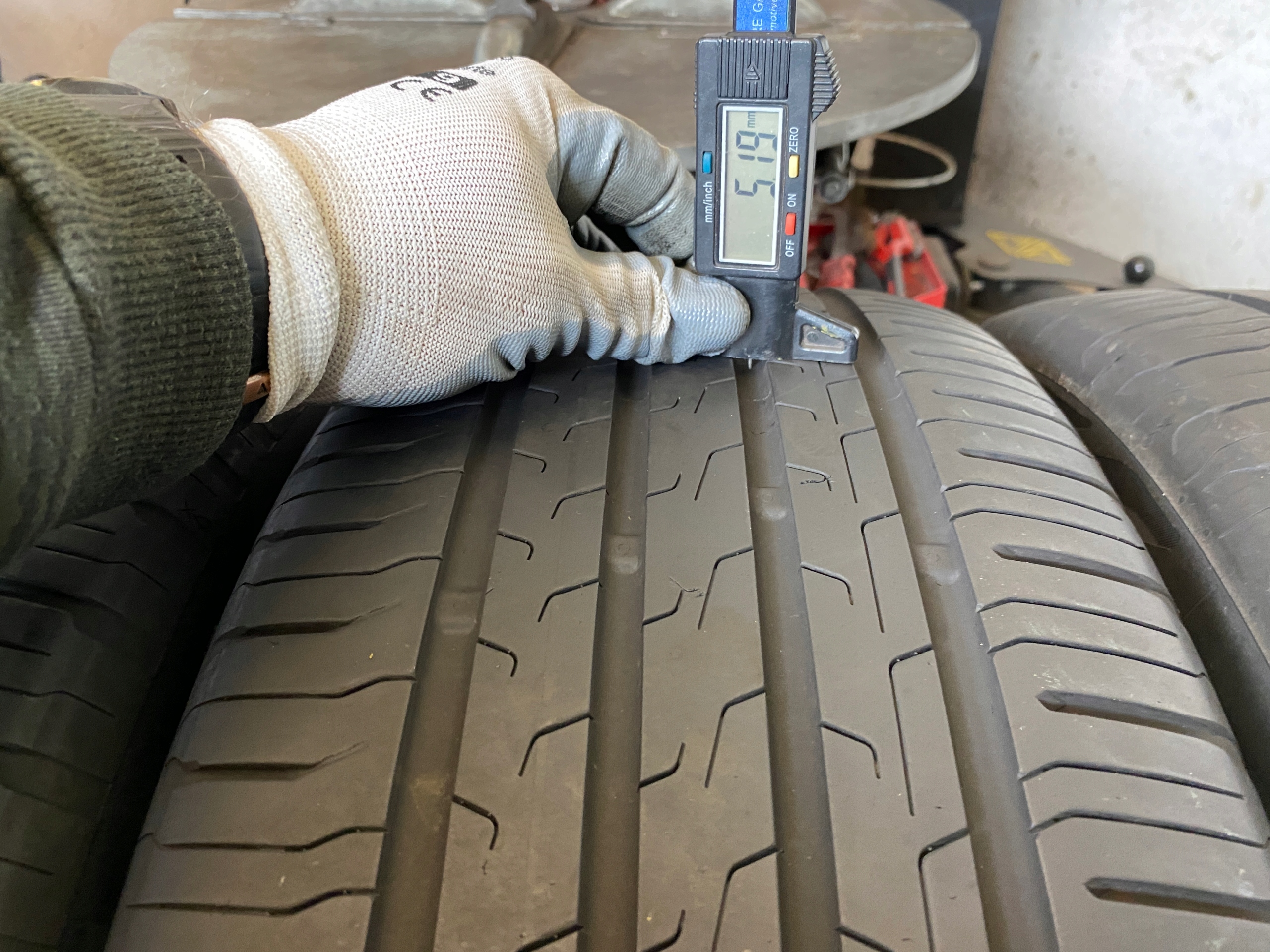 4 tyres summer 235/55R19 Continental EcoContact 6
