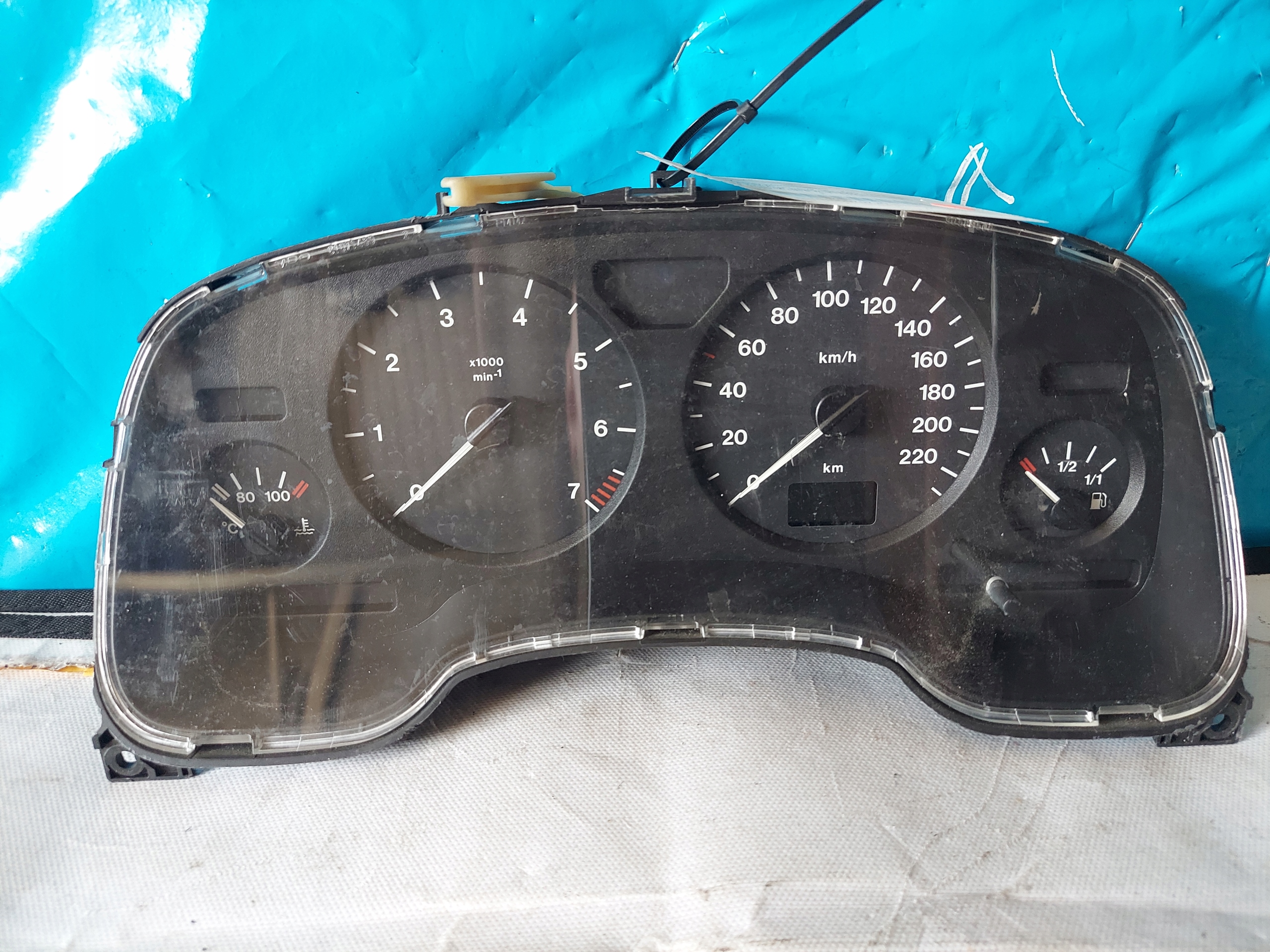 dials clock ASTRA G 1.6 B 09228753EB