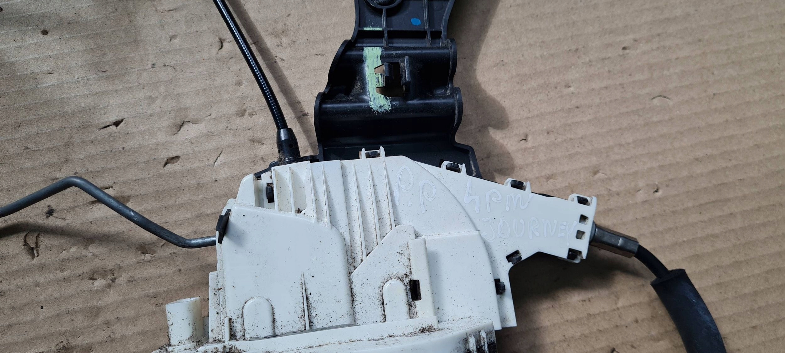 DODGE JOURNEY 2016 lock door right front front P04589916AE