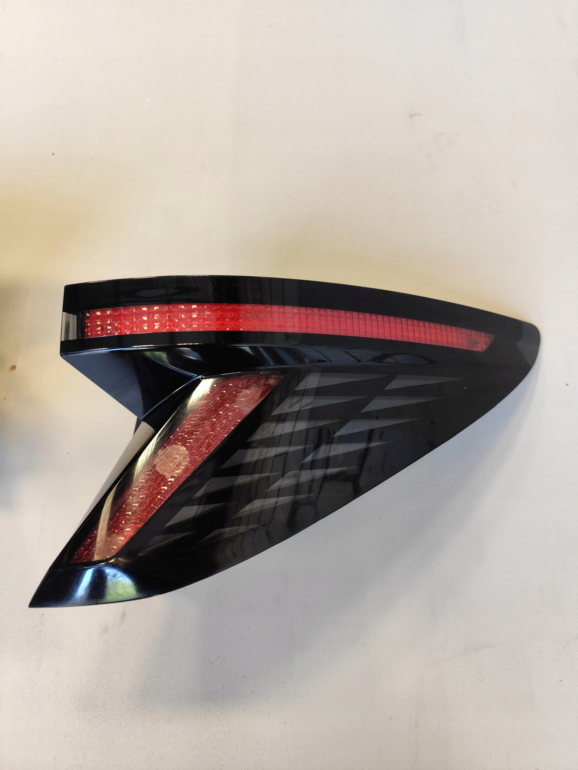 HYUNDAI TUCSON IV light rear part rear right