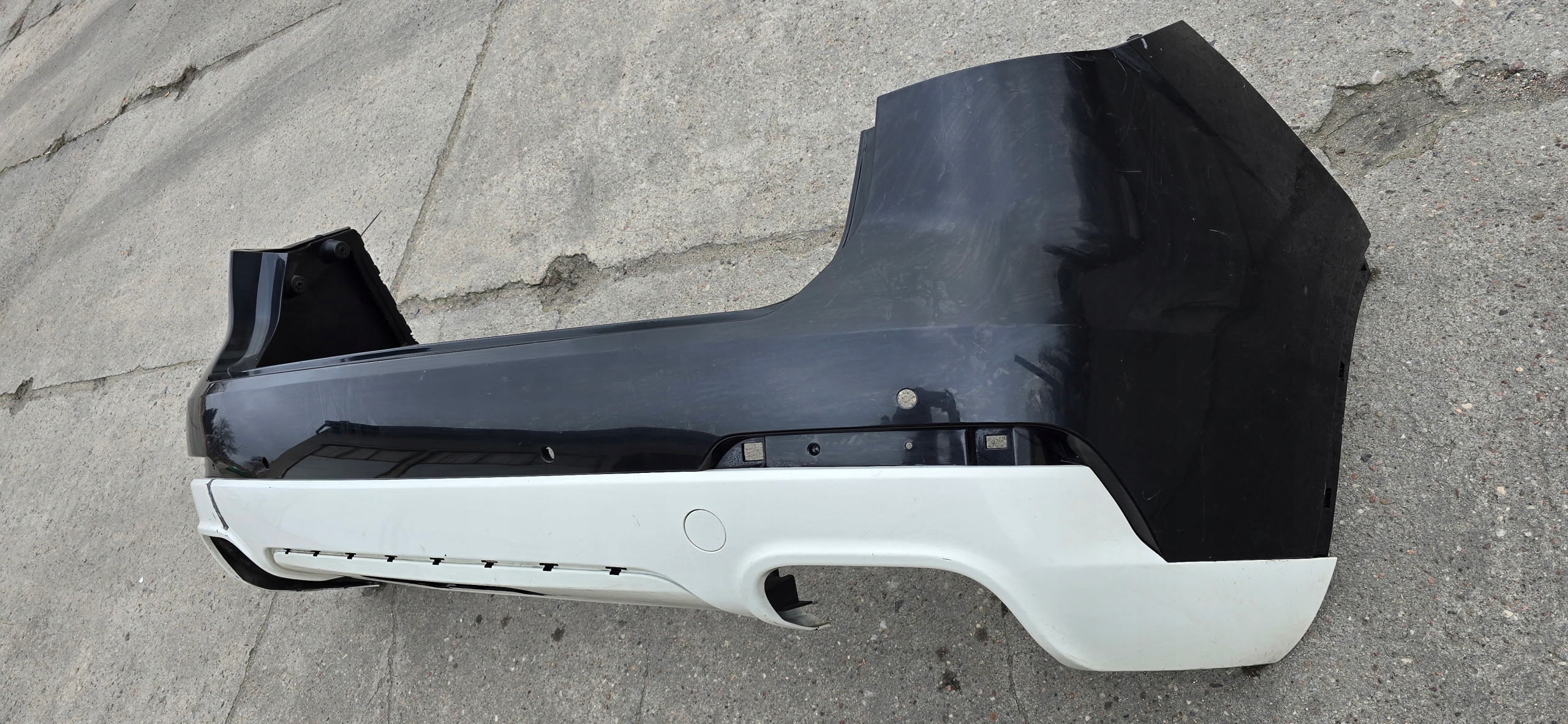 PARAURTI POSTERIORE SUPPORTI MASERATI LEVANTE