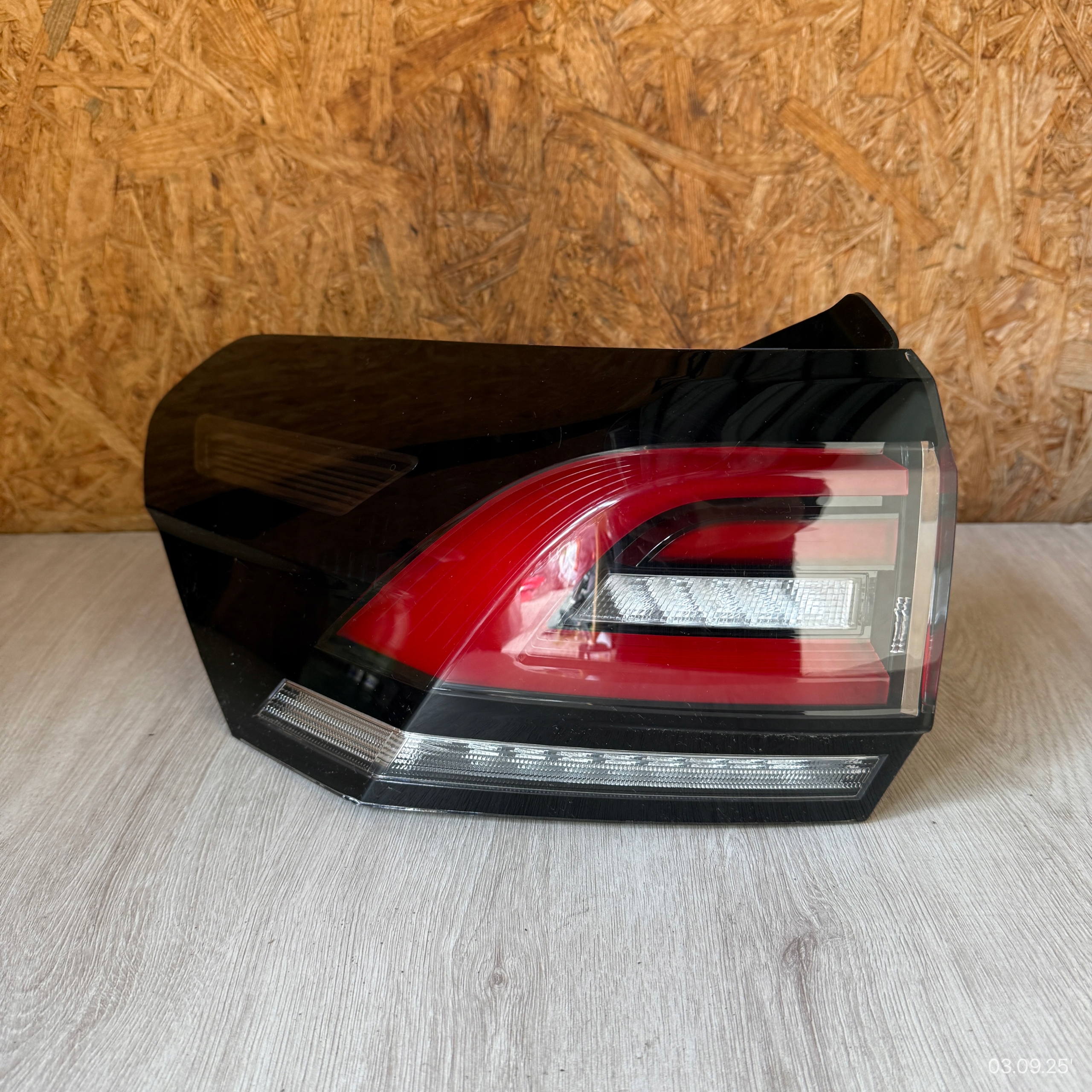 light rear left VW VOLKSWAGEN TAIGO 2G7945095