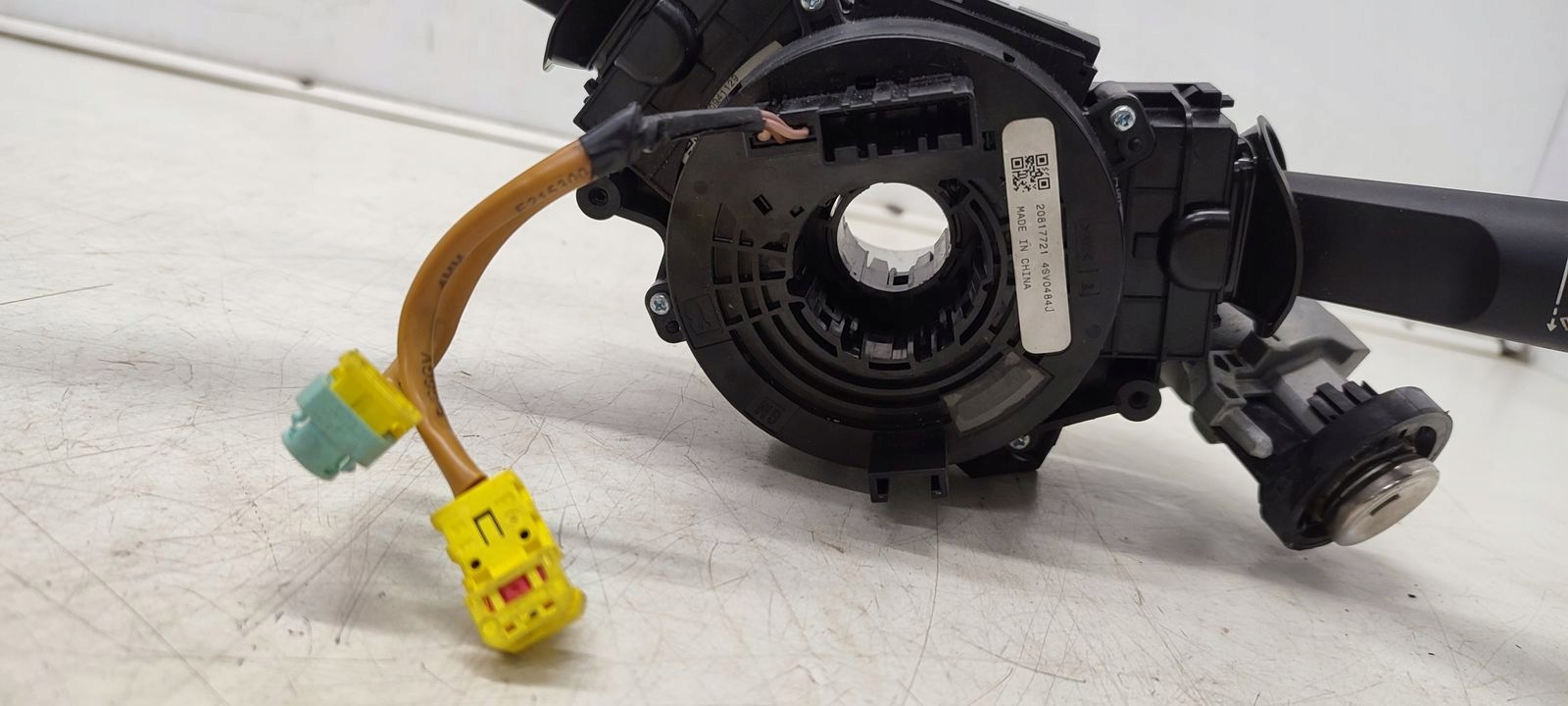steering wheel levers and controls ring zwijak Opel Insignia A