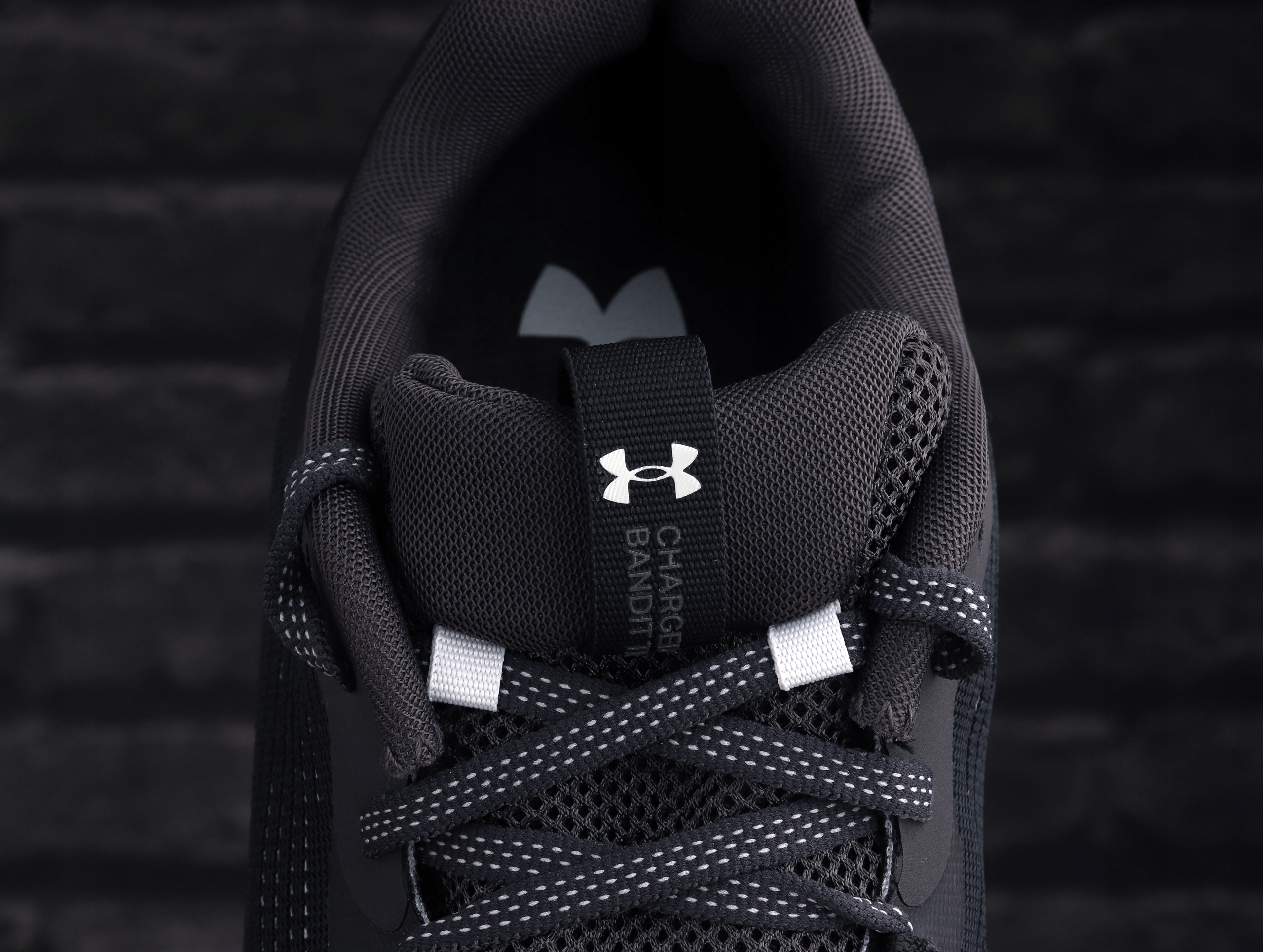 Buty męskie, sportowe Under Armour CHARGED BANDIT TR 2 Model ADIDASY NA TRENING RUN RUNNING