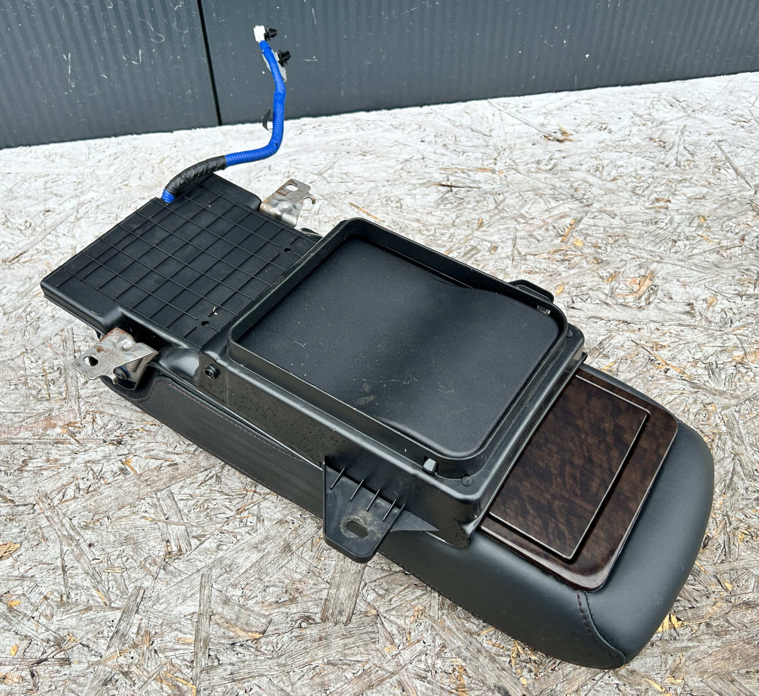 armrest control panel KANAPY rear part leather NISSAN MAXIMA A35 09