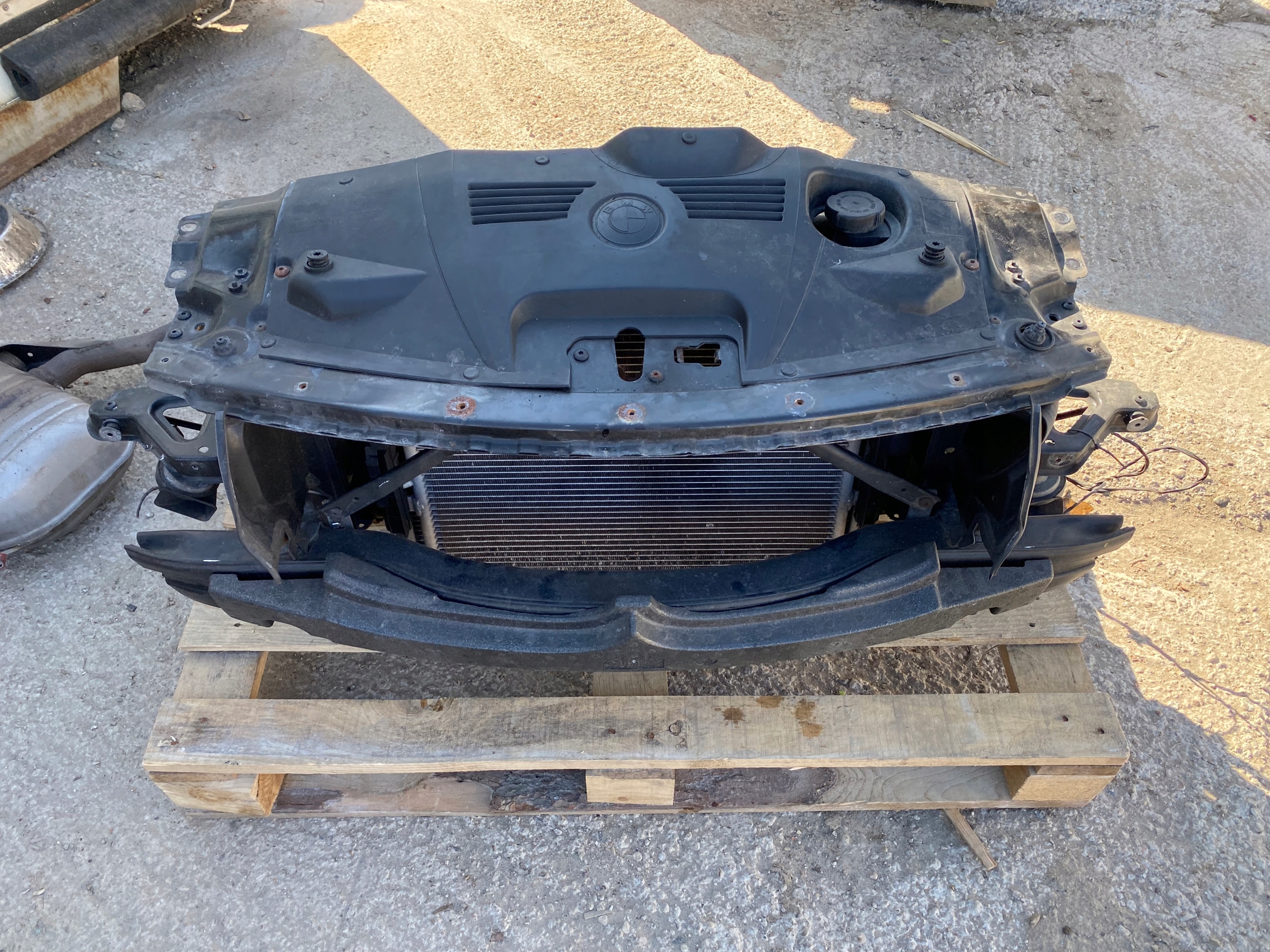 PAS WZMOCNIENIE PRZEDNE CHLODNICE BMW Z4 E85 Lift