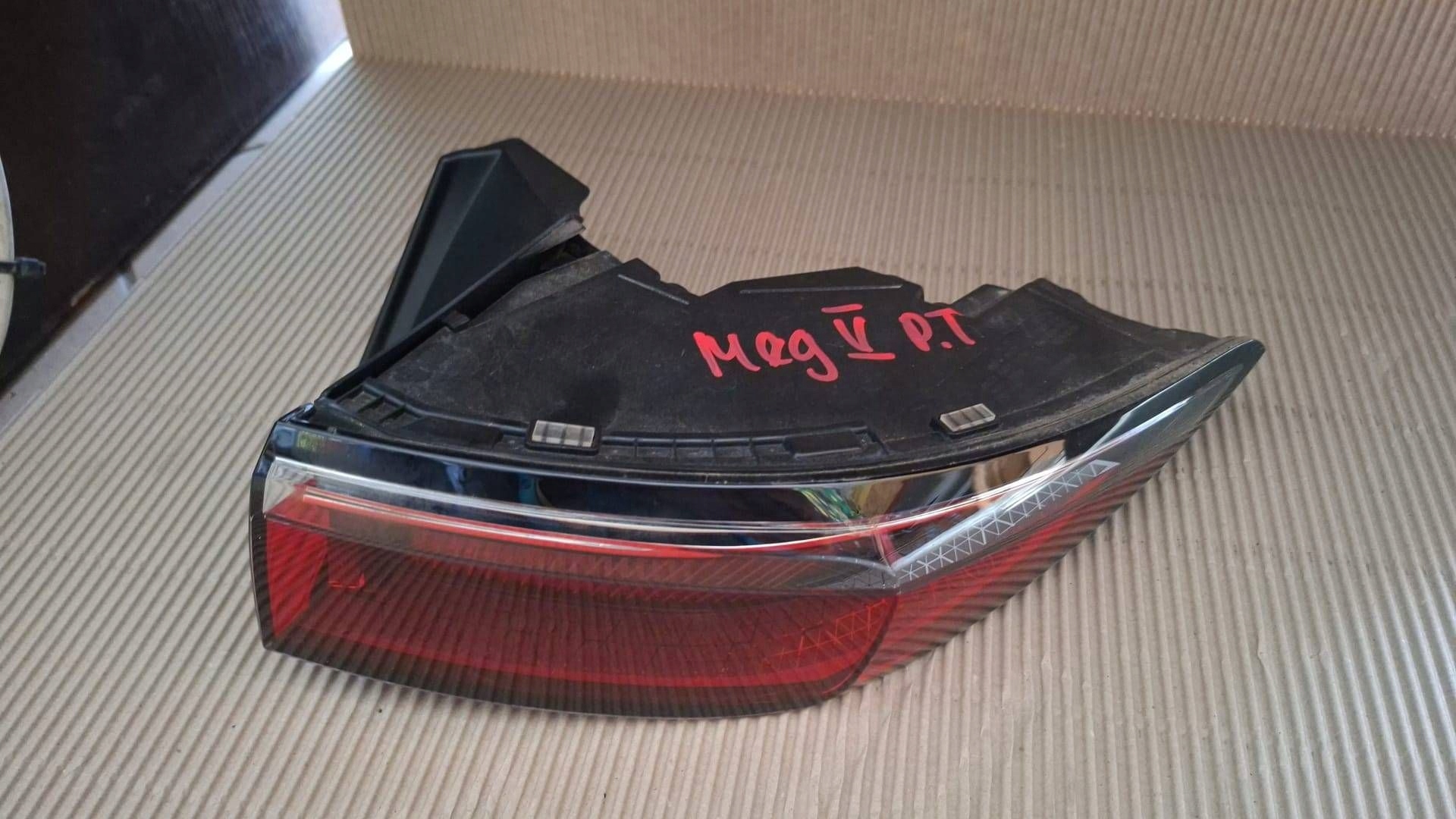 light rear part side right Renault Megane V E-Tech 265505540R stan bdb