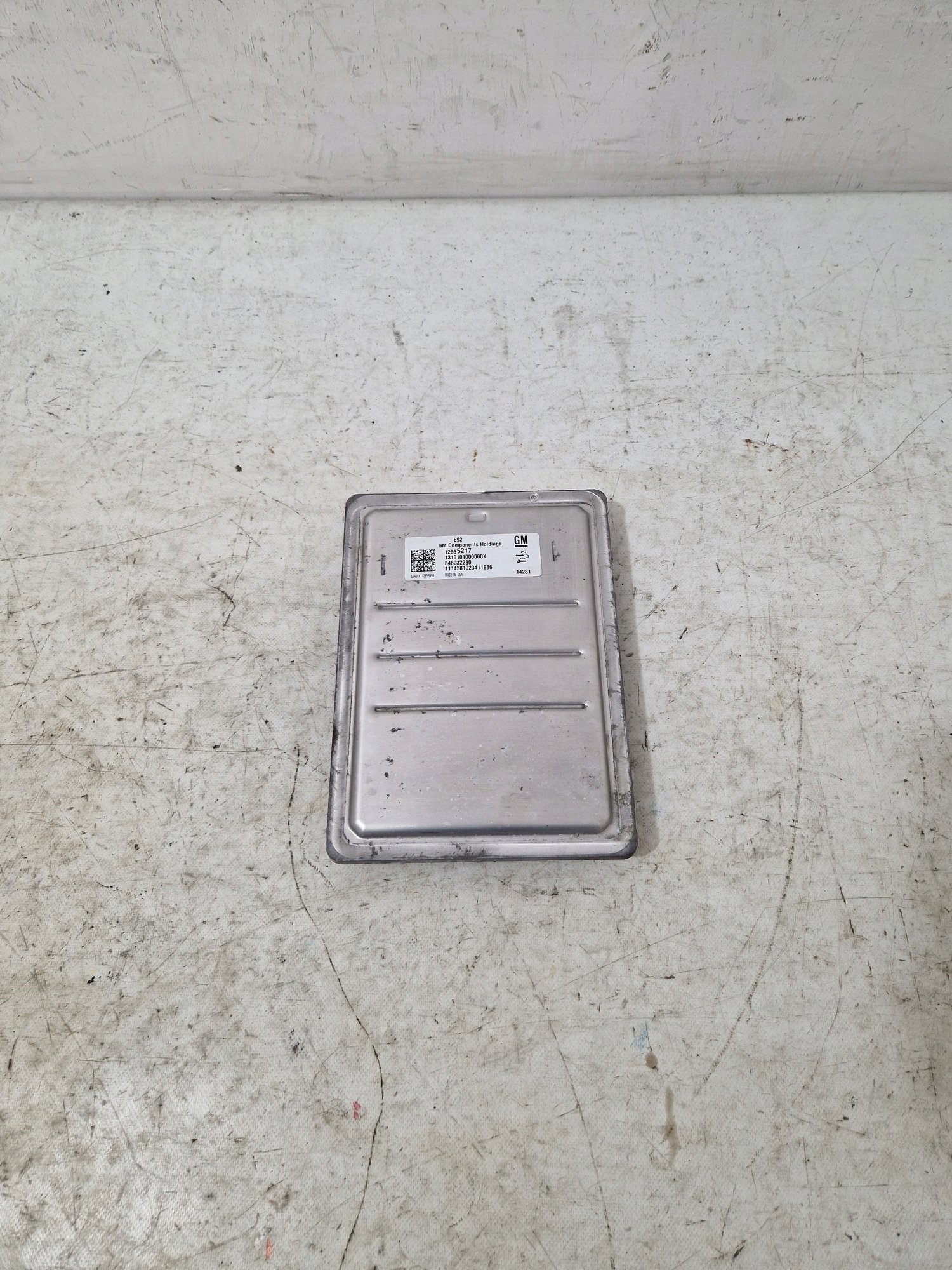 CADILLAC ESCALADE IV 15- 6.2 V8 computer module STERUJACY SILNIKIEM 12665217