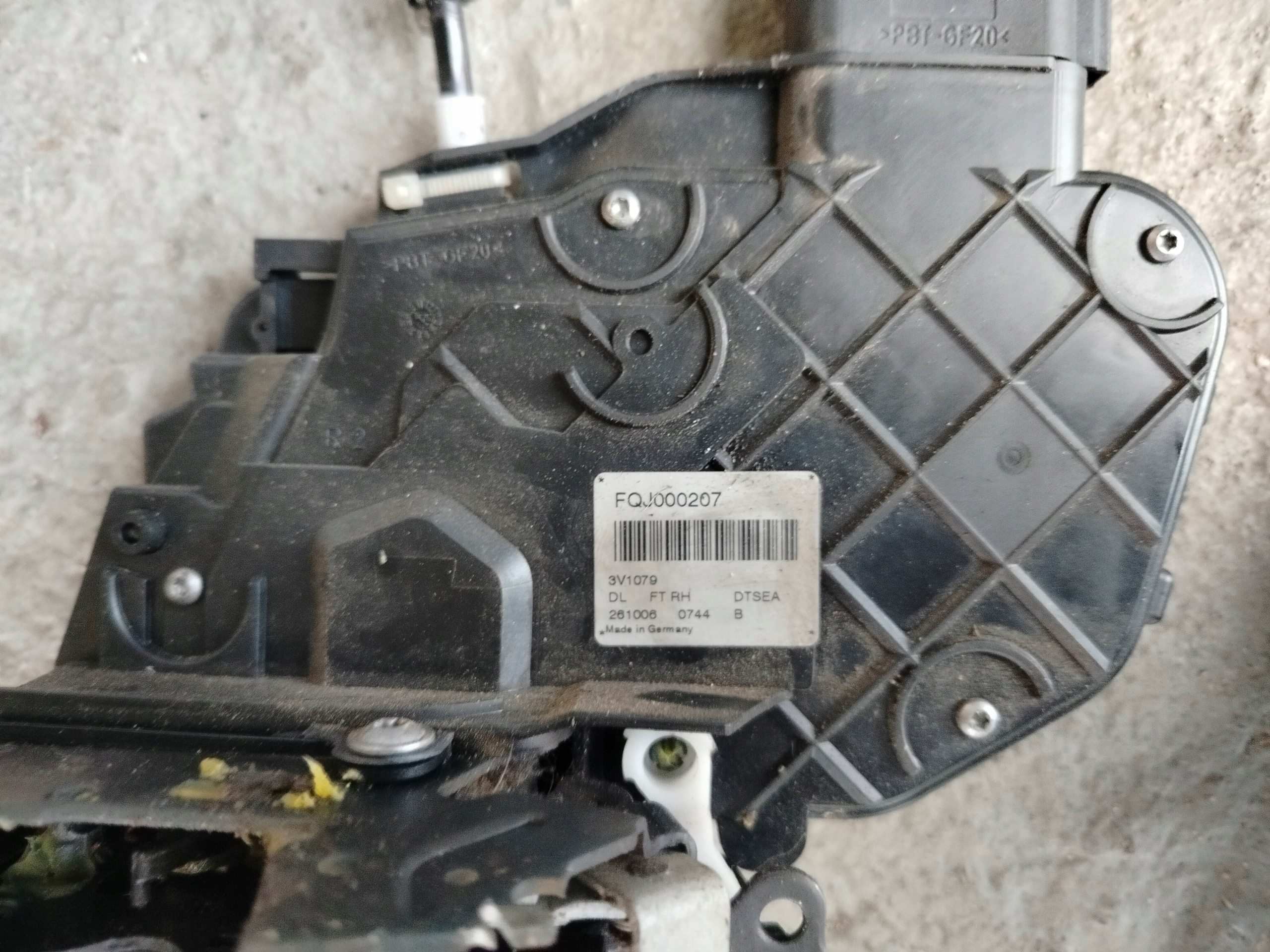 RANGE ROVER DISCOVERY III FQJ000207 lock door right front front 10PIN