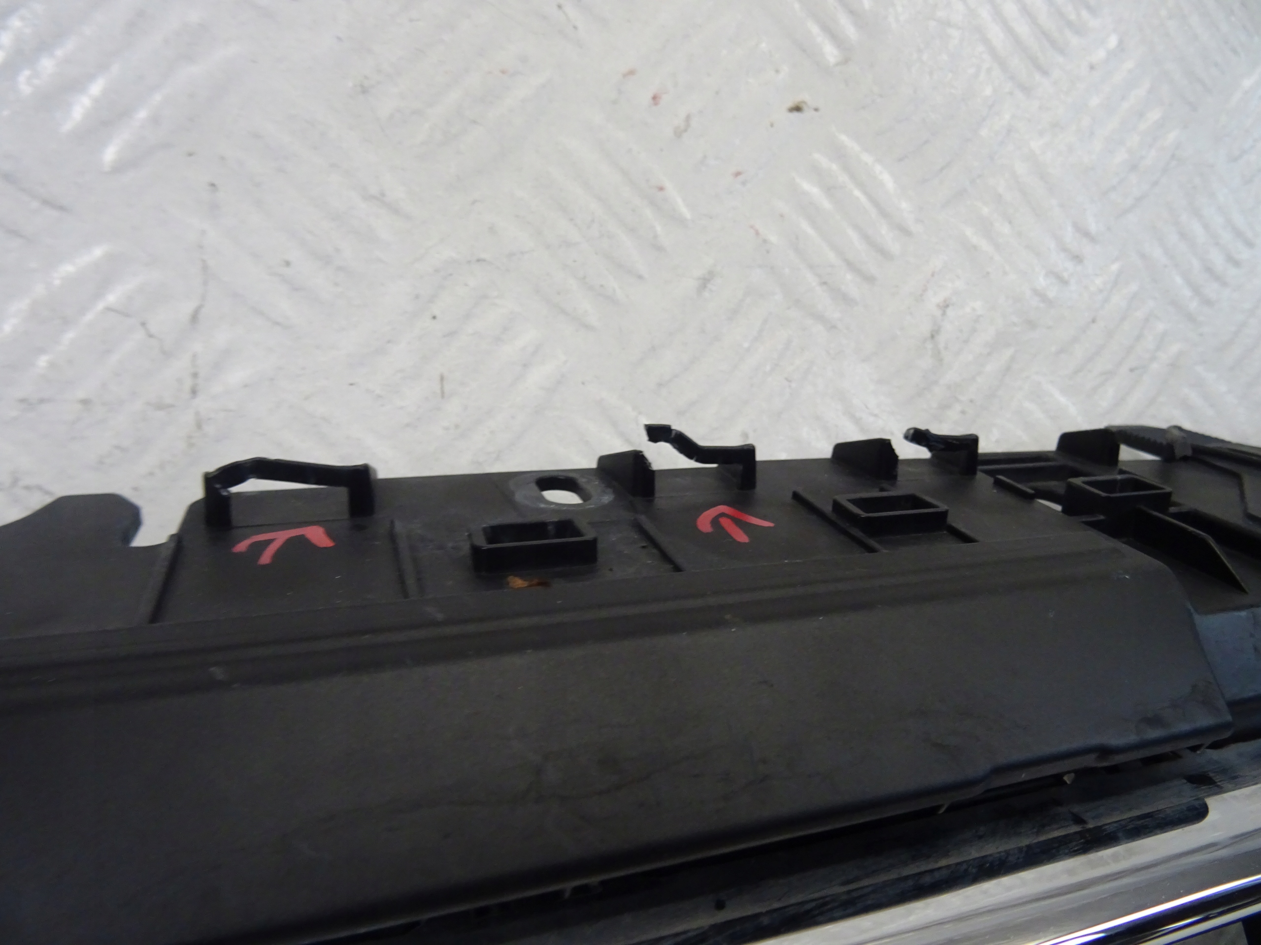 grill grille front front AUDI A4 B9 LIFT 8W0853651DB