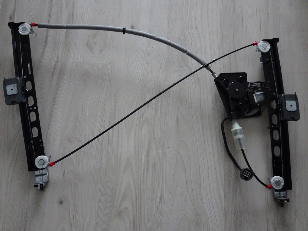 FORD FOCUS CC CABRIO PODNOŚNIK SZYBY PRAWY PRZÓD 06-