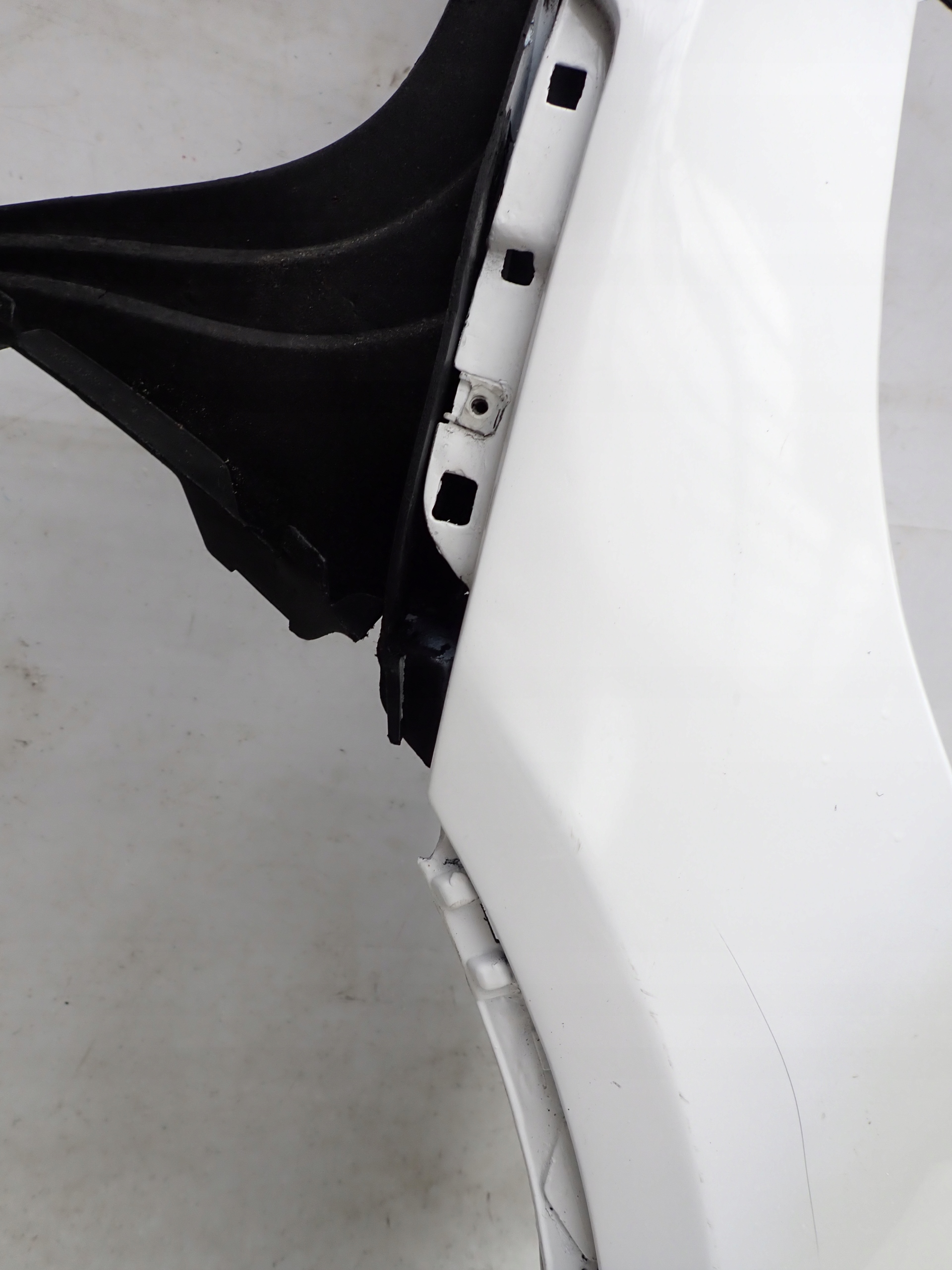 BMW X6 E71 2007-14 blatník levý předek přední