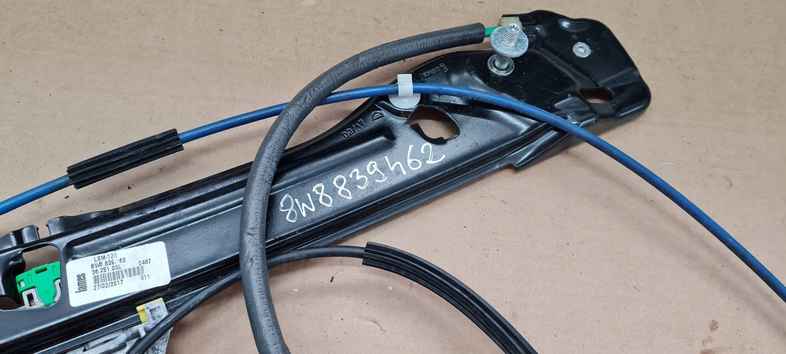 A5 8W window regulator right rear part 8W8839462 A5 8W