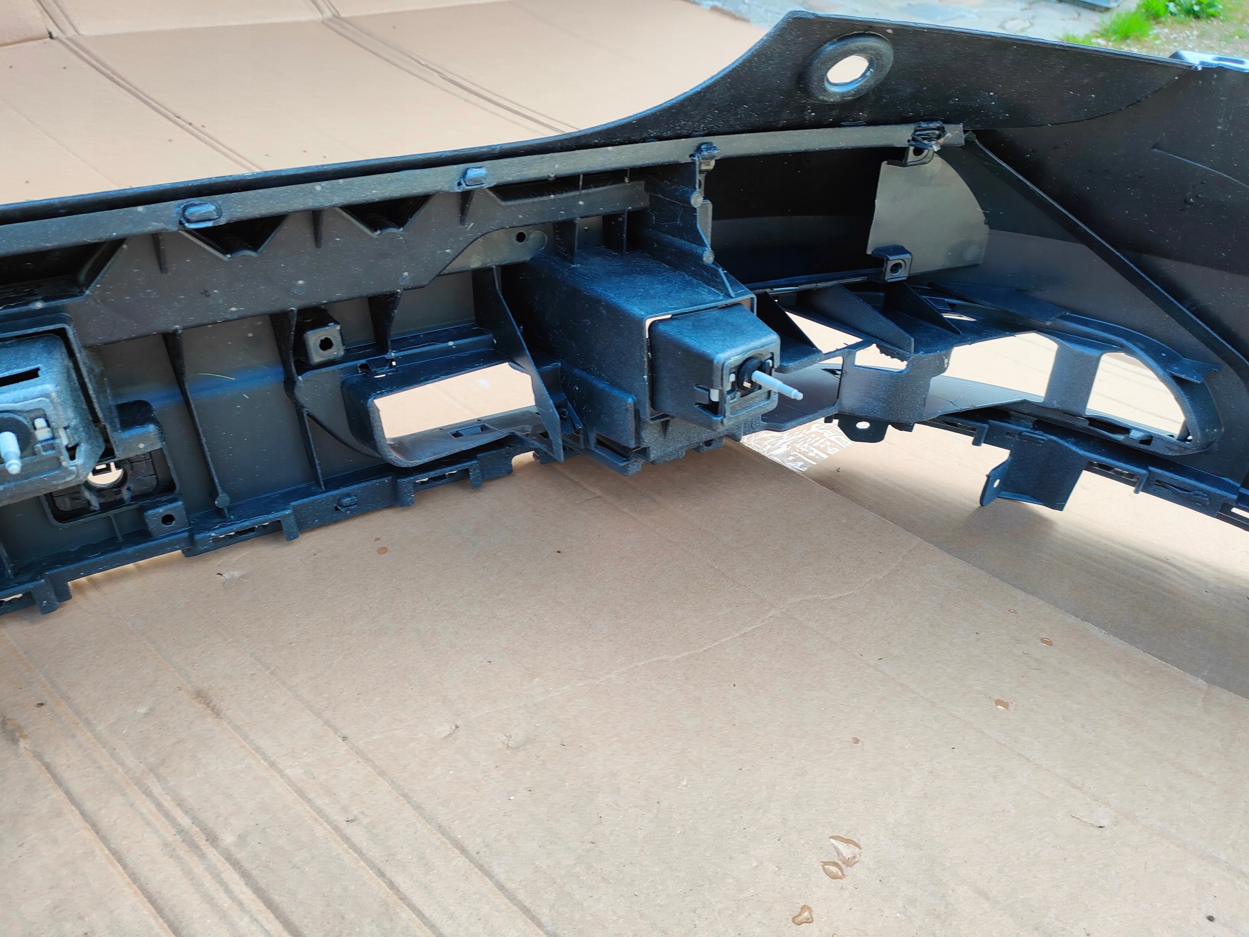 AUDI Q3 LIFT 8U bumper rear part 8U0807385C original
