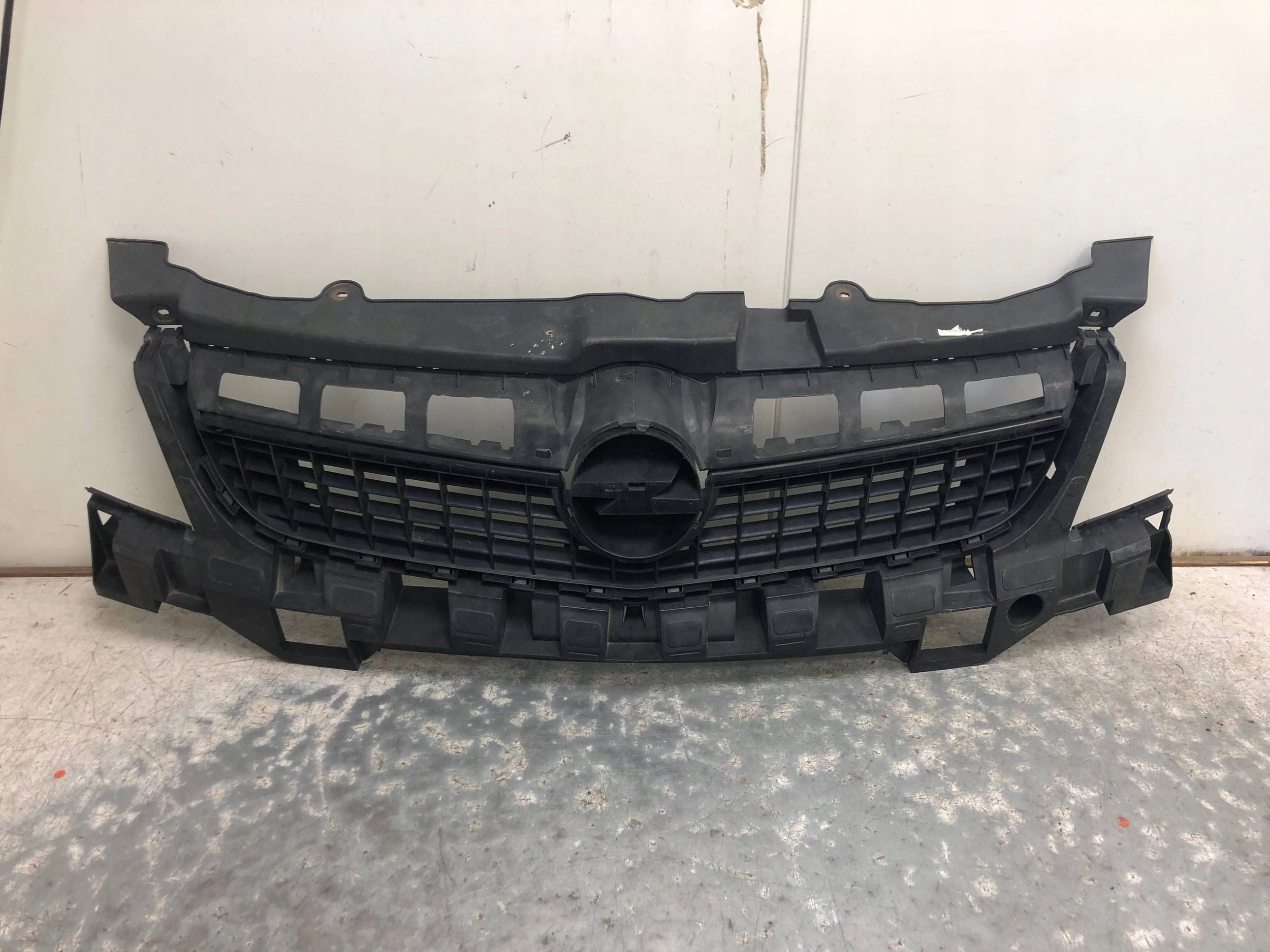 Grill Grill OPEL VECTRA C LIFT 13182876