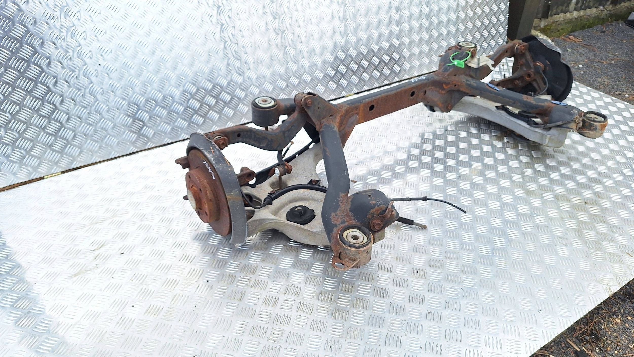 Essieu Pont essieu Essieu Arrière KPL 8E0505490F AUDI A4 B6 B7 SEAT EXEO