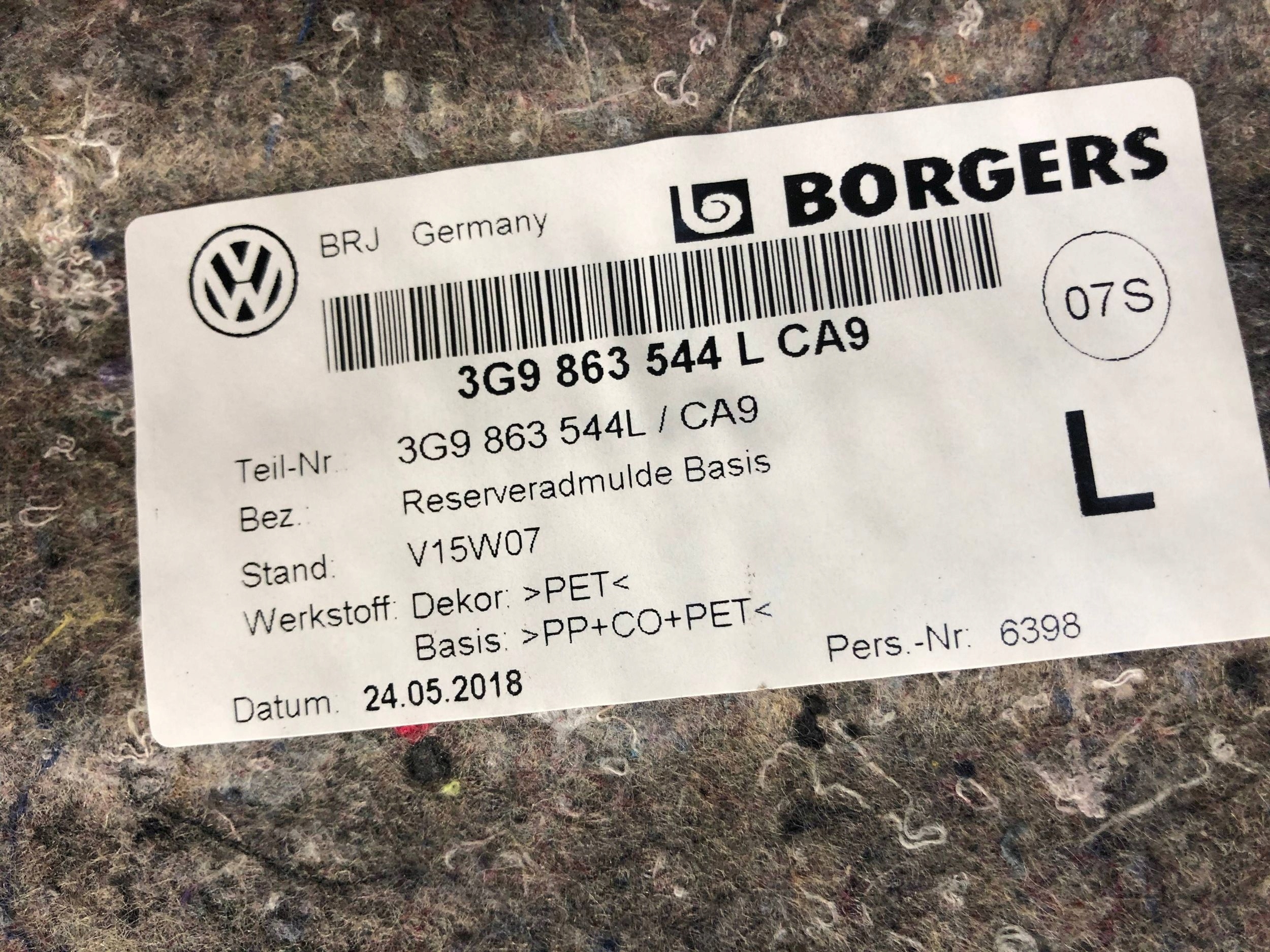 carpet mats boot VW PASSAT B8 KOMBI 3G9863544L