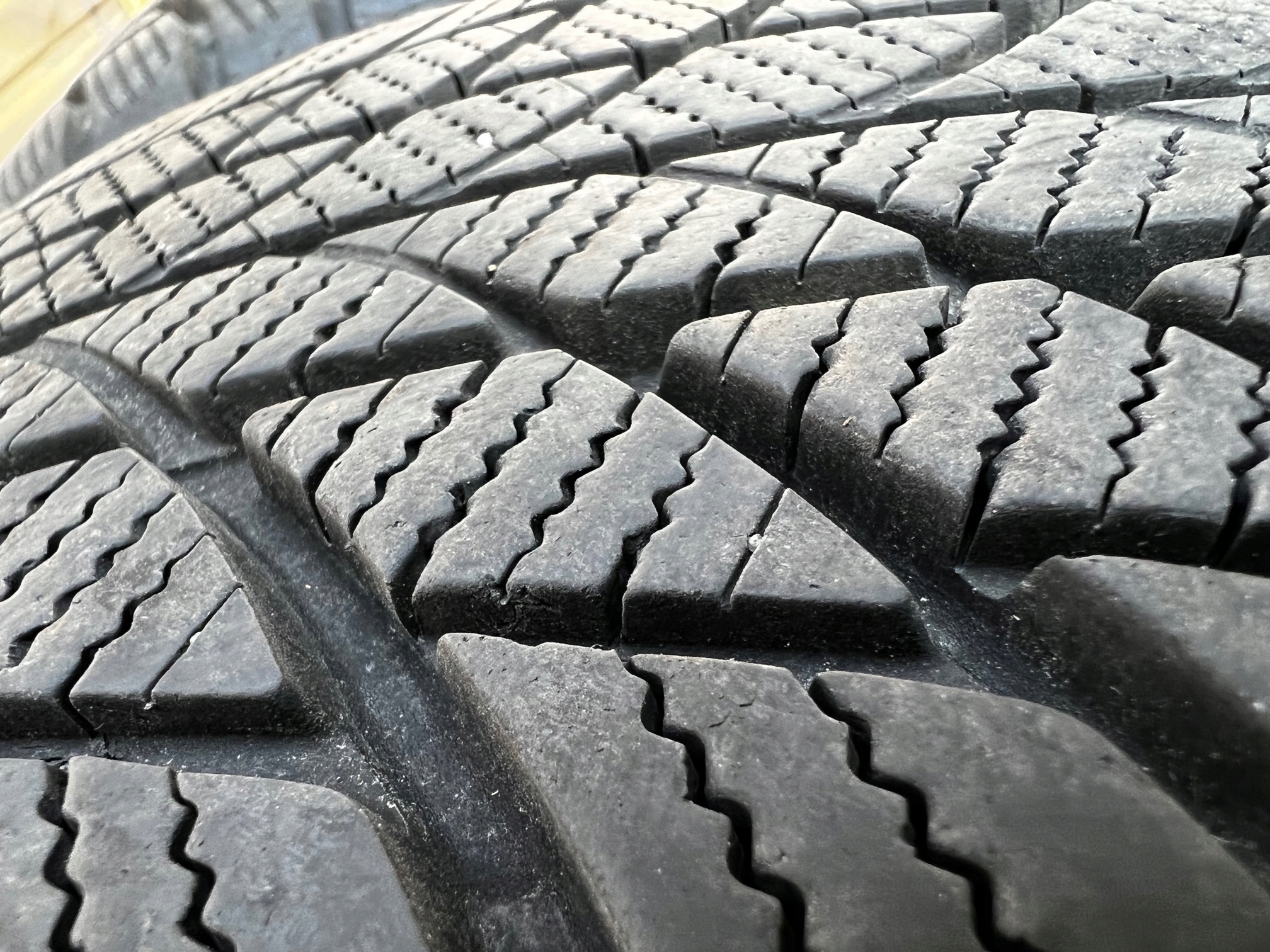 Opony Bridgestone Drive Guard Winter - 225/50/17 Sezon zimowe