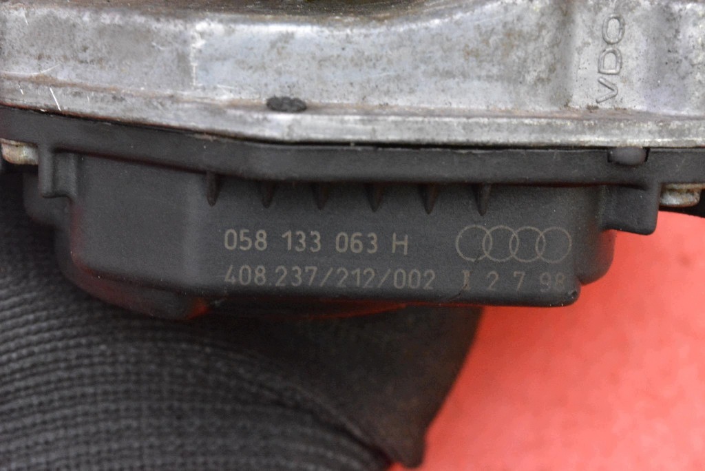 Valvola a farfalla 058133063H AUDI A4 B5 1.8 20V 125 KM 94-99