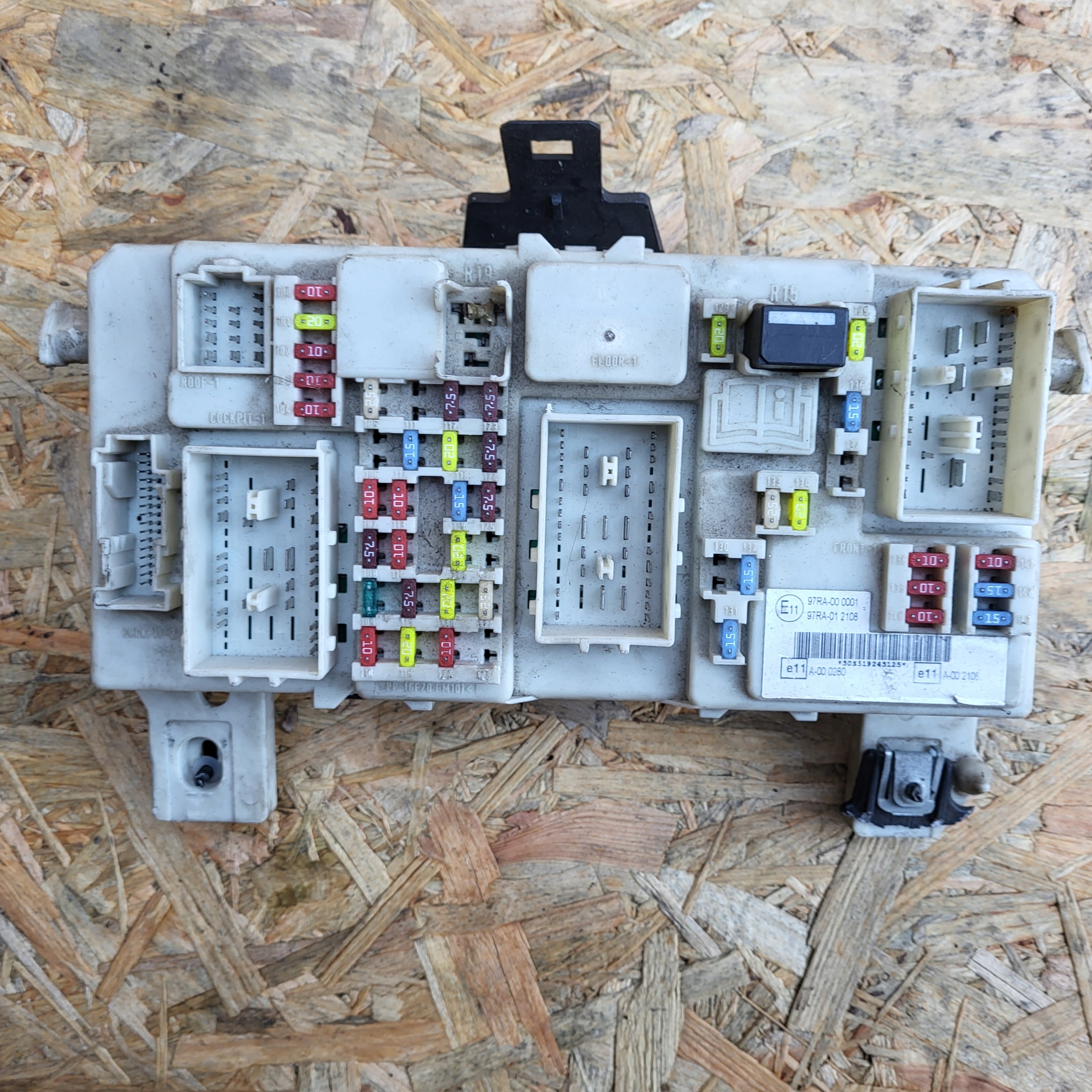 FORD FOCUS MK2 Unité commande confort BSI Module fusibles 7M5T14A073DC