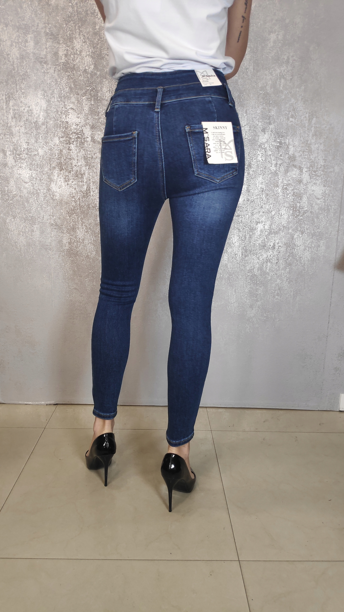 SPODNIE JEANSOWE WYSOKI STAN WYSZCZUPLAJĄCE M.SARA Kolor niebieski